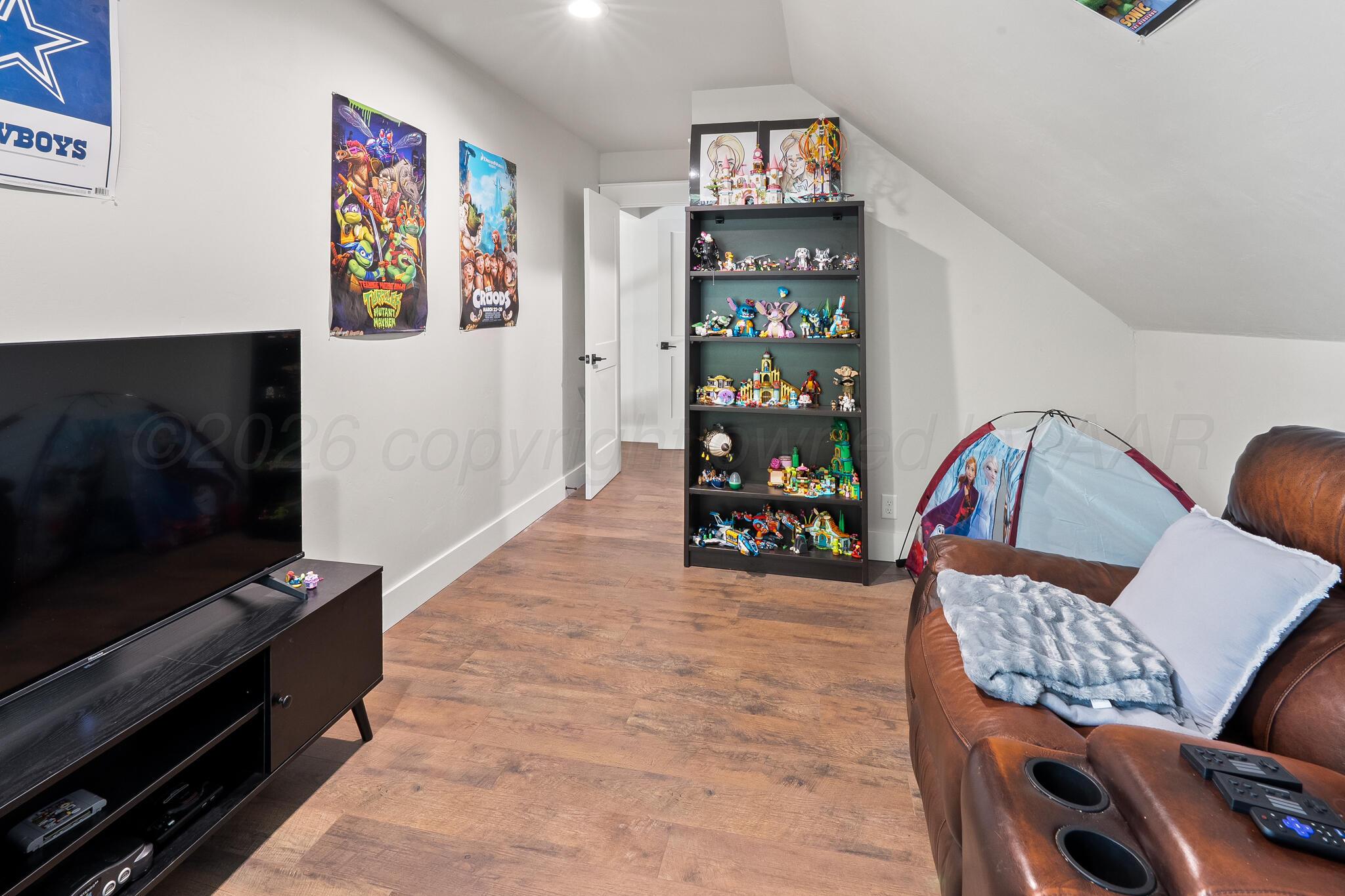 6301 S Chenot Drive Property Photo 46