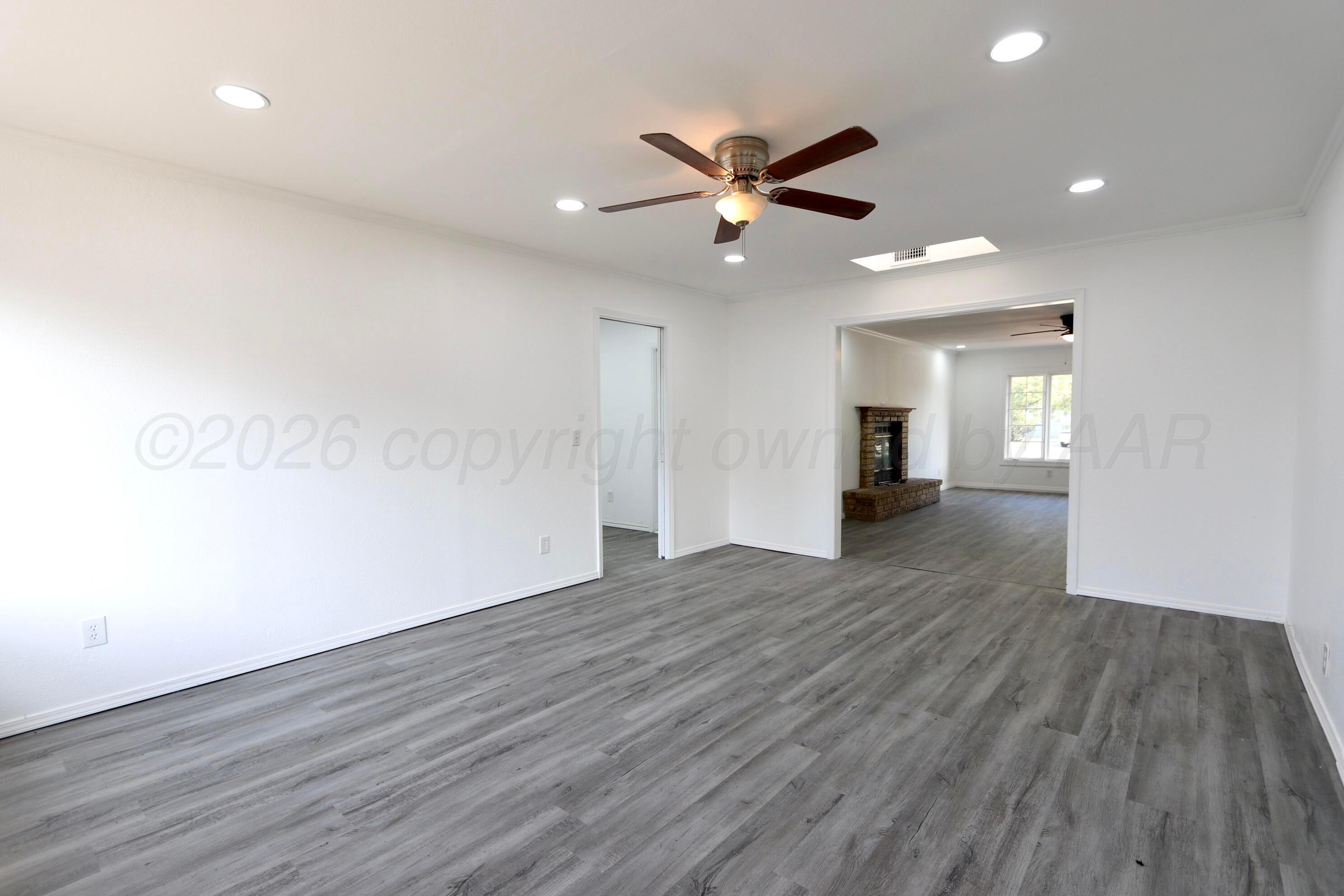 2041 S Travis Street Property Photo 15