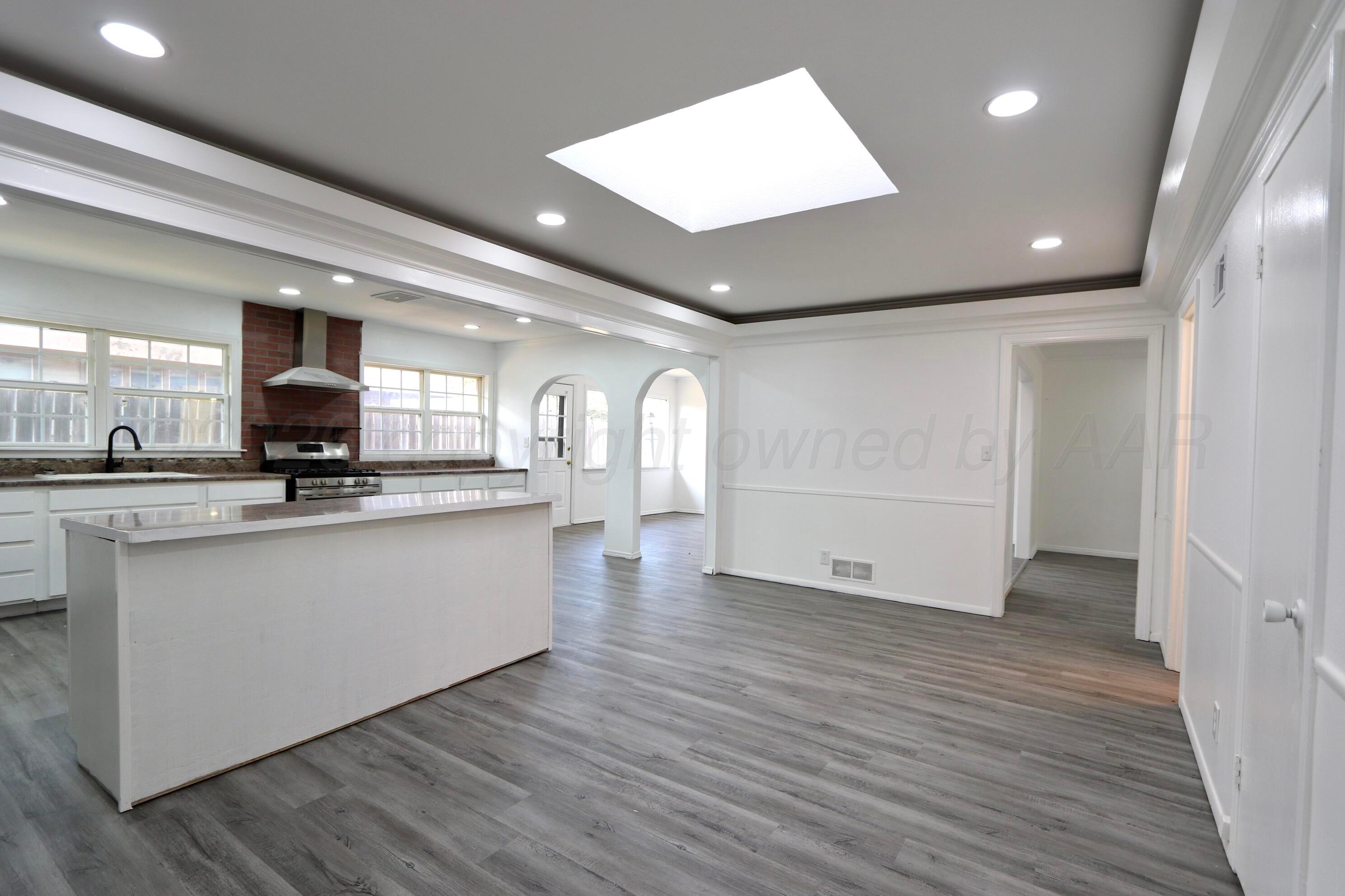 2041 S Travis Street Property Photo 21