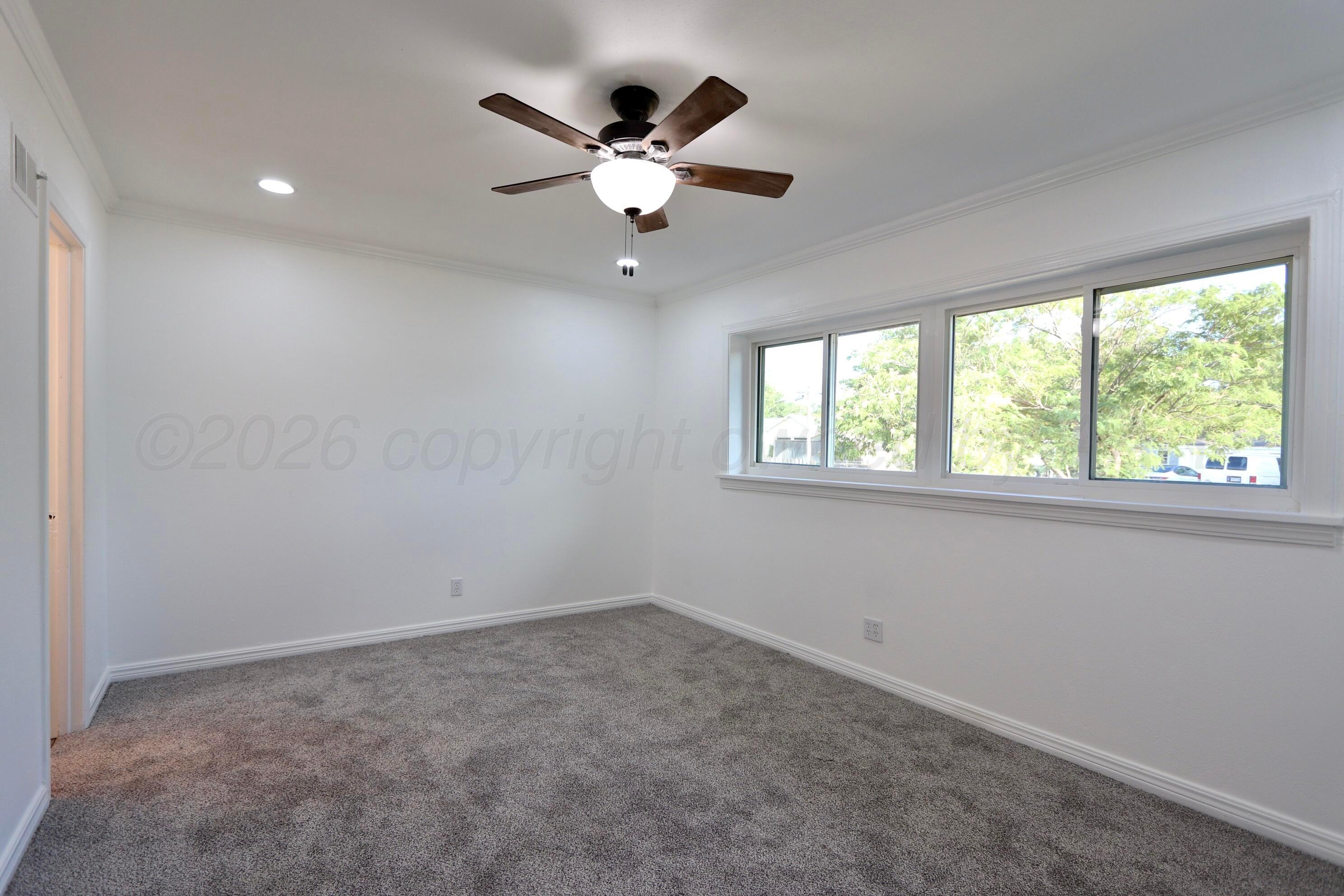 2041 S Travis Street Property Photo 30