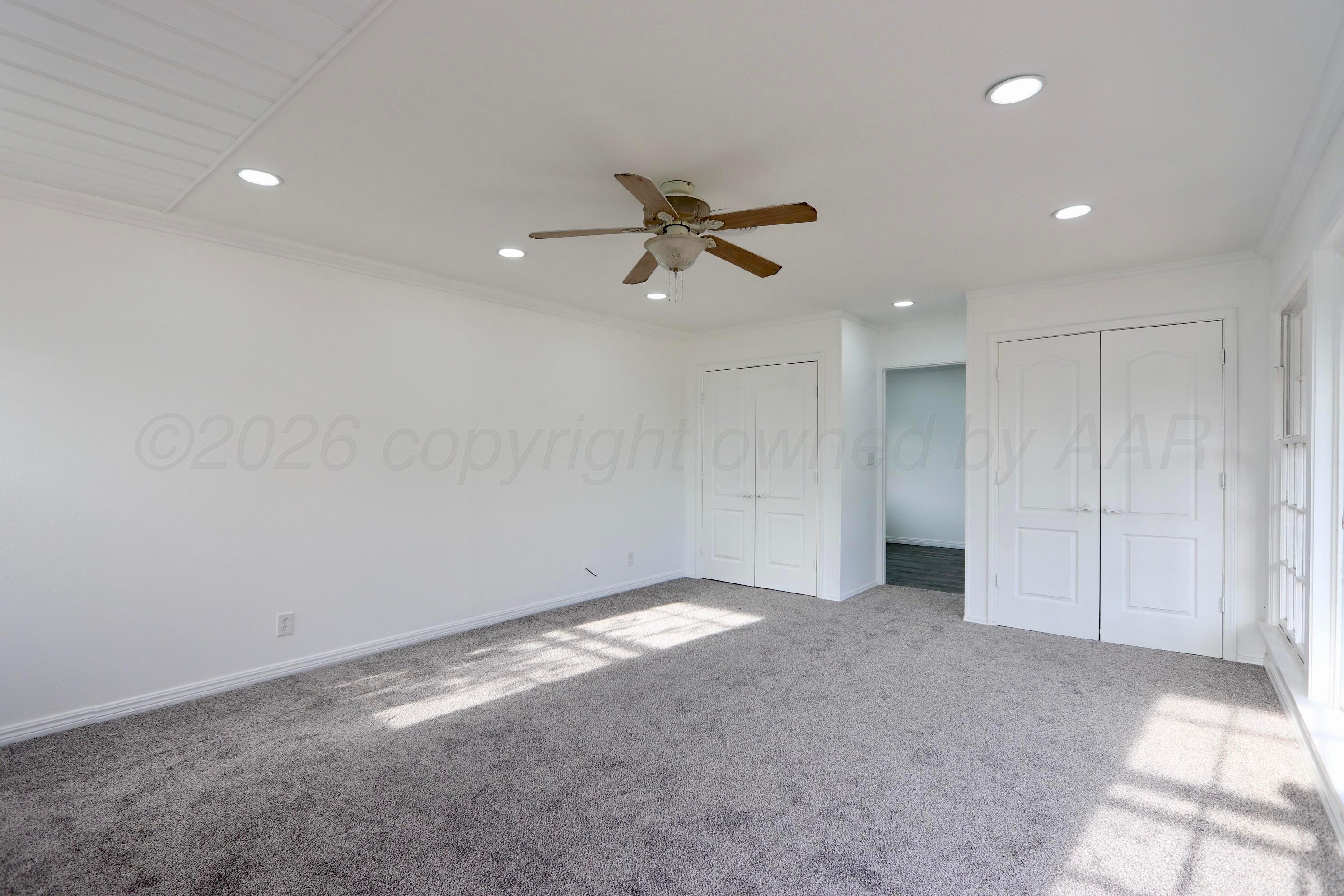 2041 S Travis Street Property Photo 48