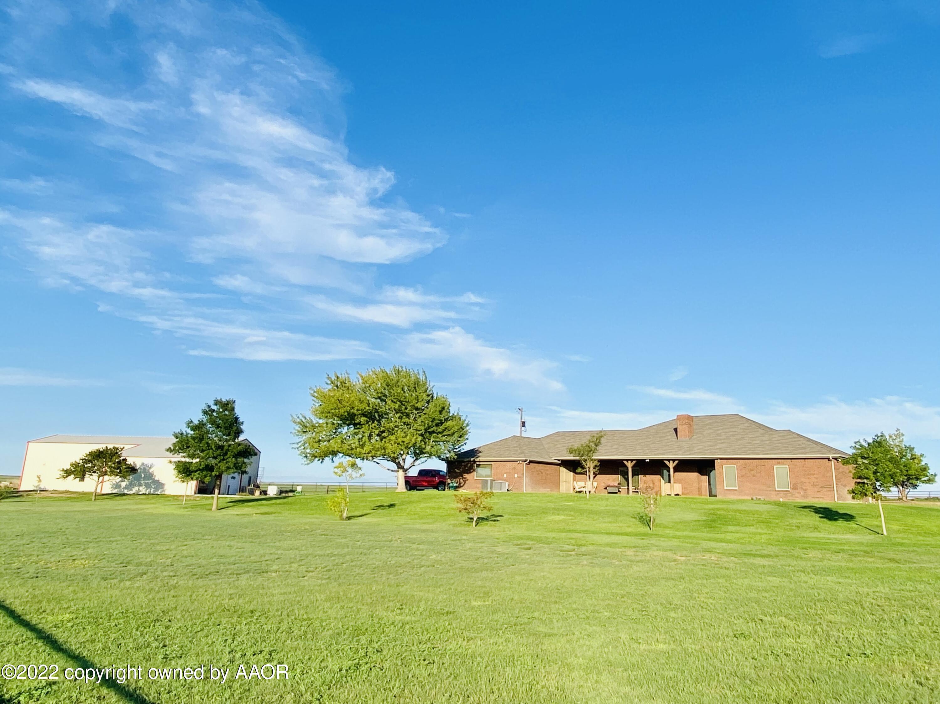19900 W Country Club Road Property Photo 1