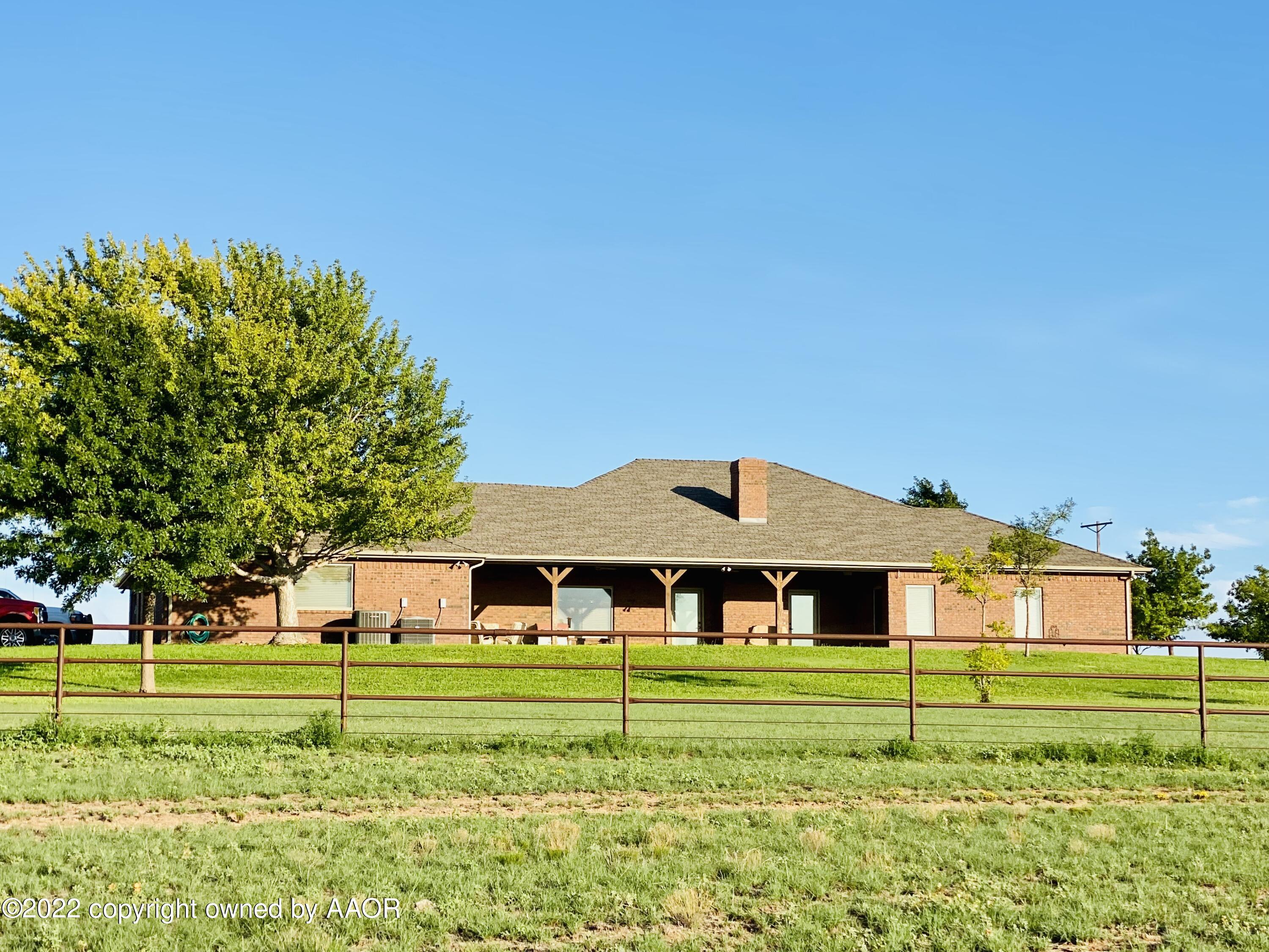 19900 W Country Club Road Property Photo 2