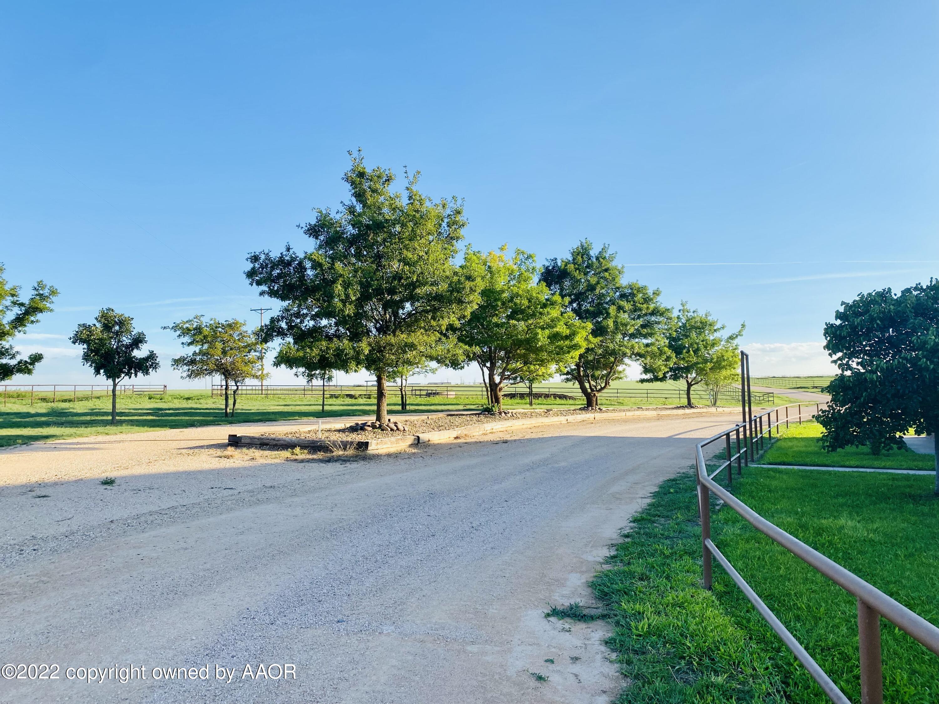 19900 W Country Club Road Property Photo 5
