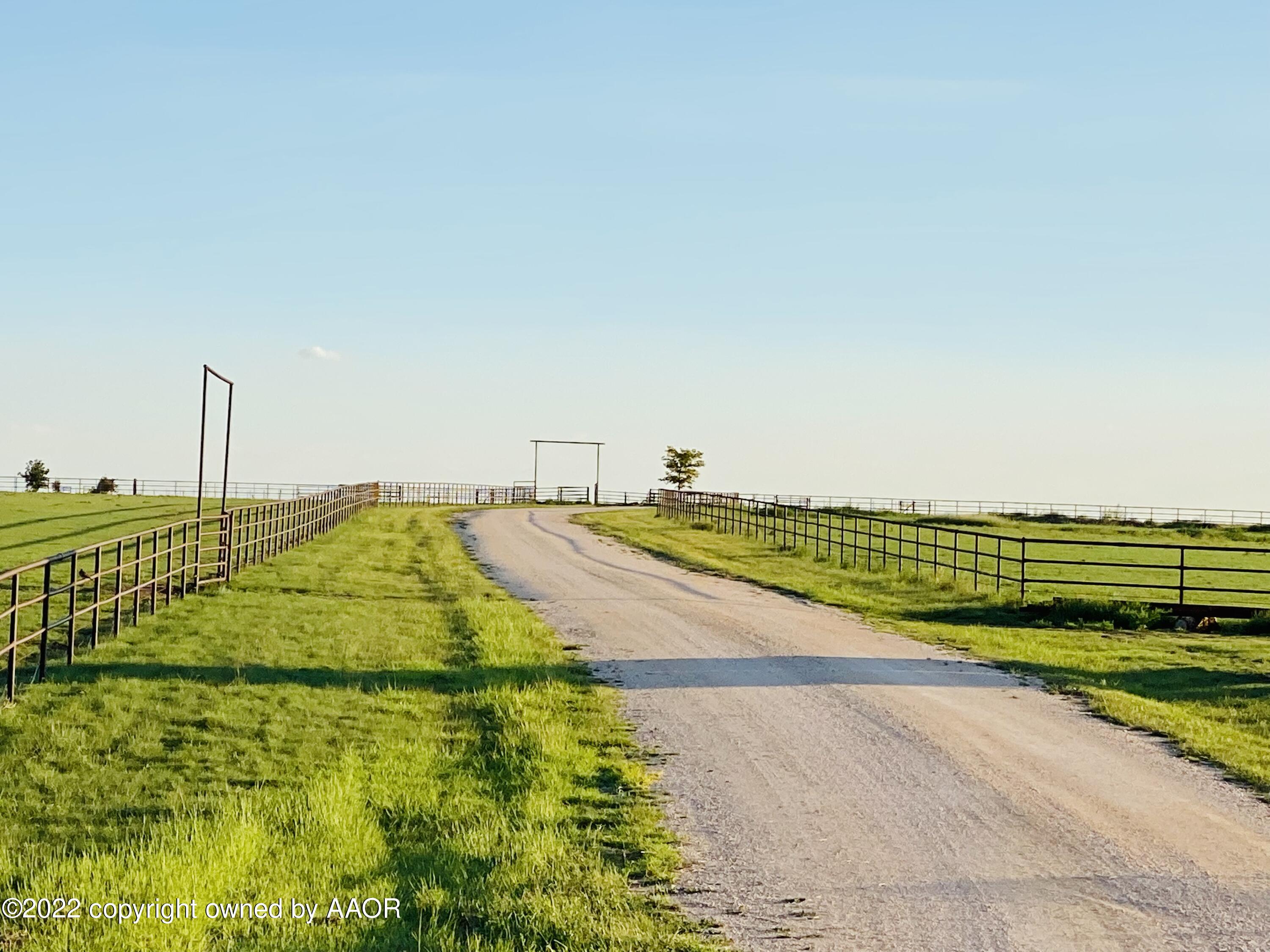 19900 W Country Club Road Property Photo 6