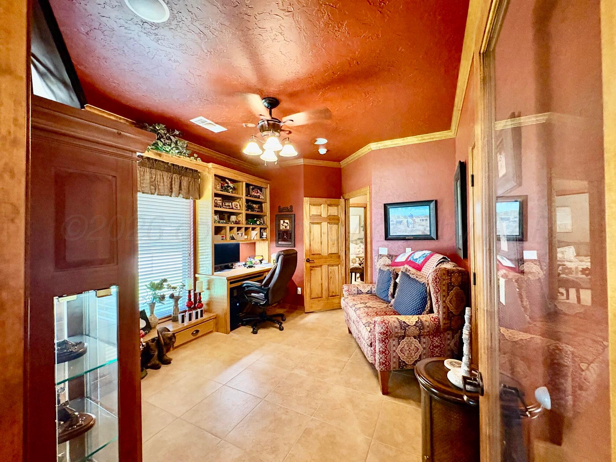 19900 W Country Club Road Property Photo 26