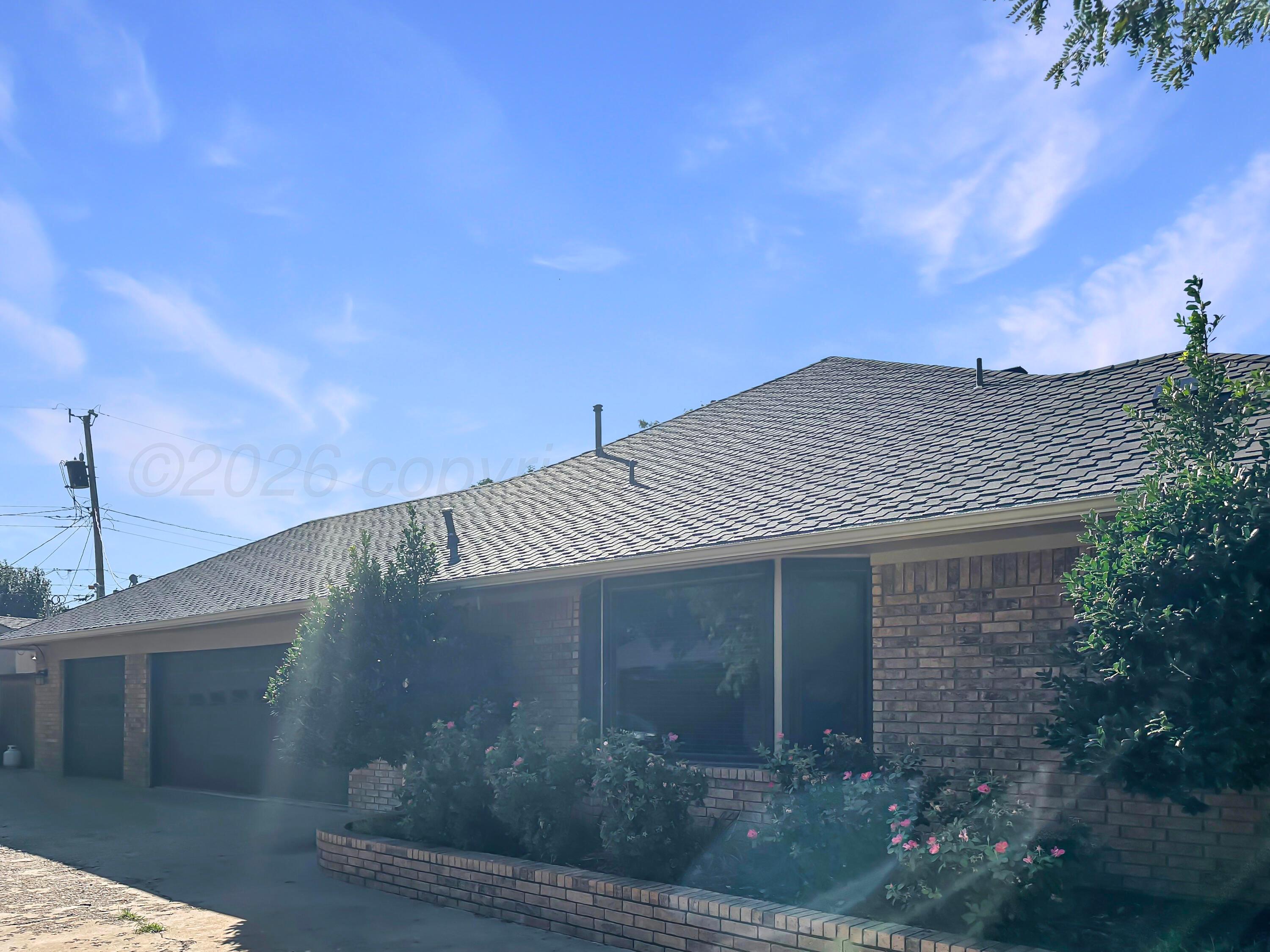 215 Somerset Street Property Photo 3