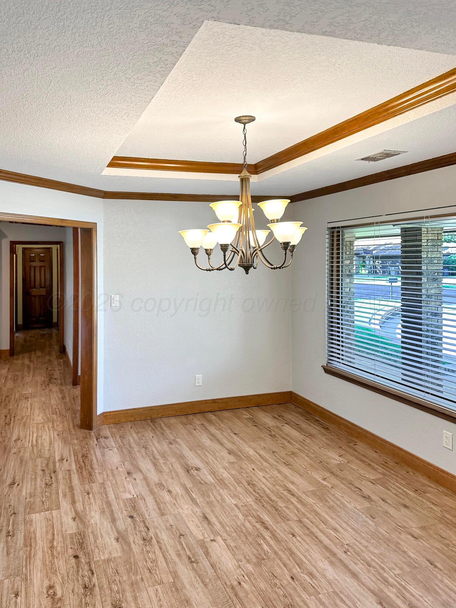 215 Somerset Street Property Photo 14