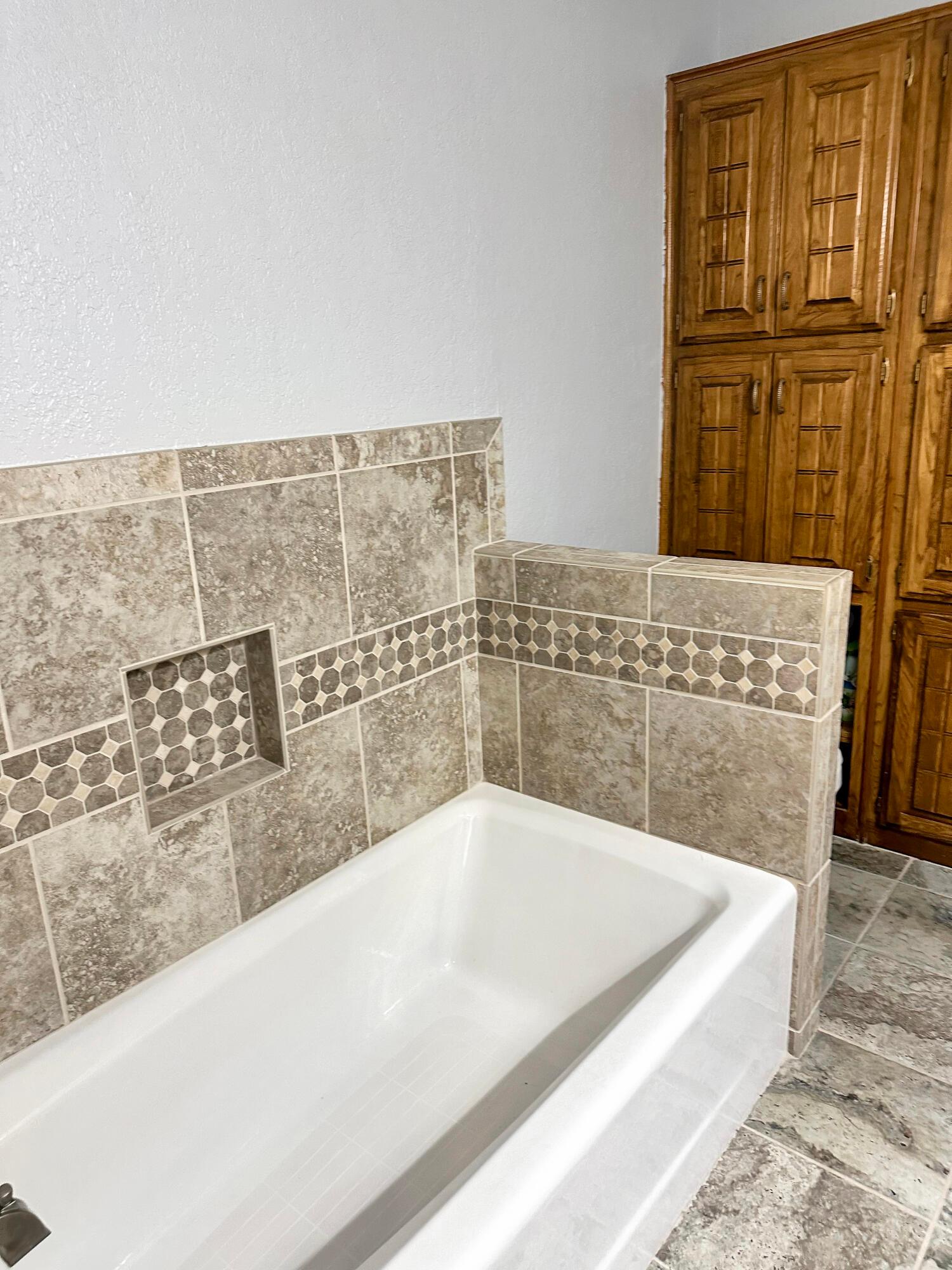 215 Somerset Street Property Photo 19