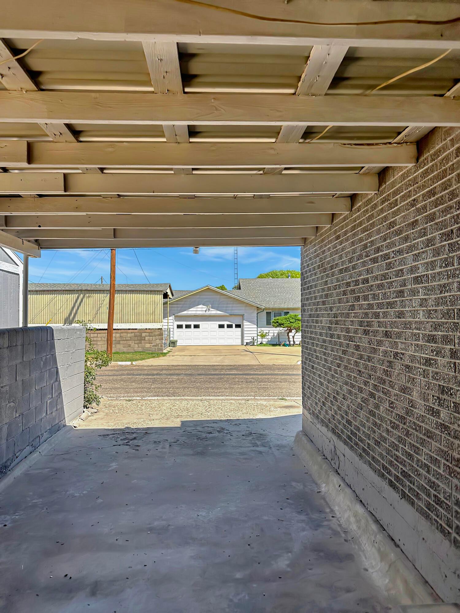 325 Austin Street Property Photo 22