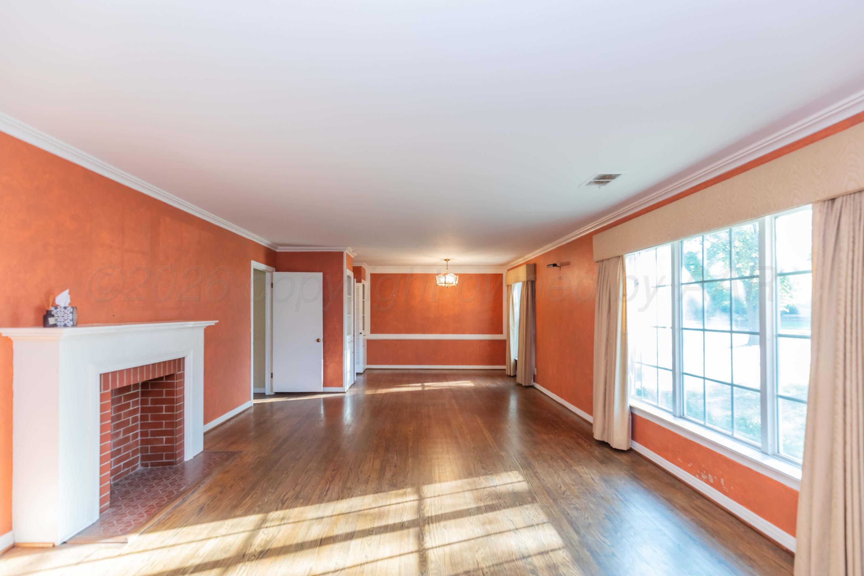3214 Parker Street Property Photo 6