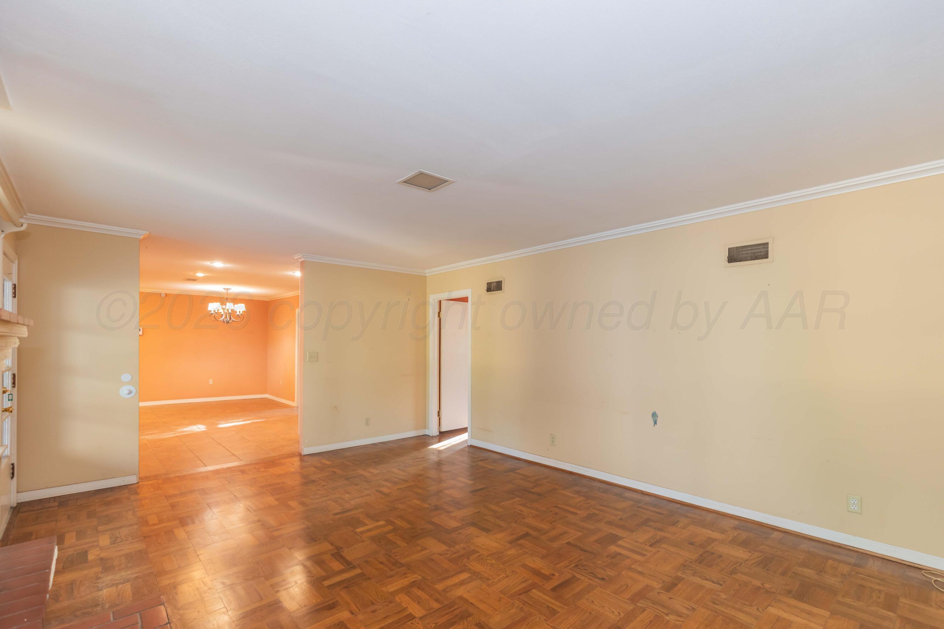 3214 Parker Street Property Photo 10