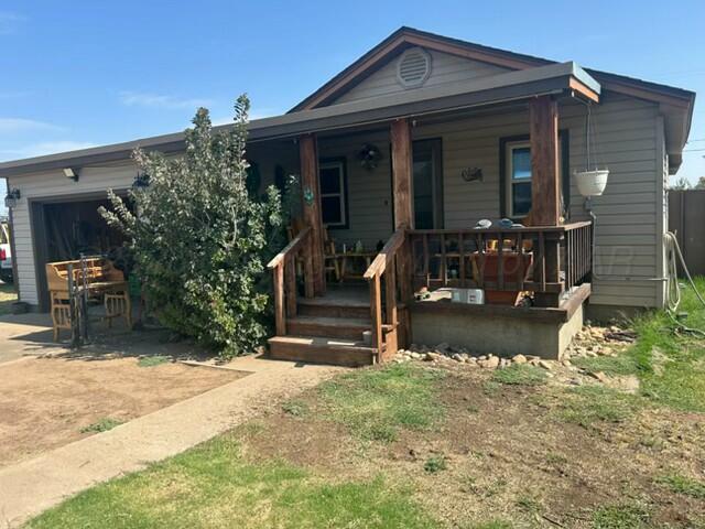 404 N Longwood Avenue Property Photo 1