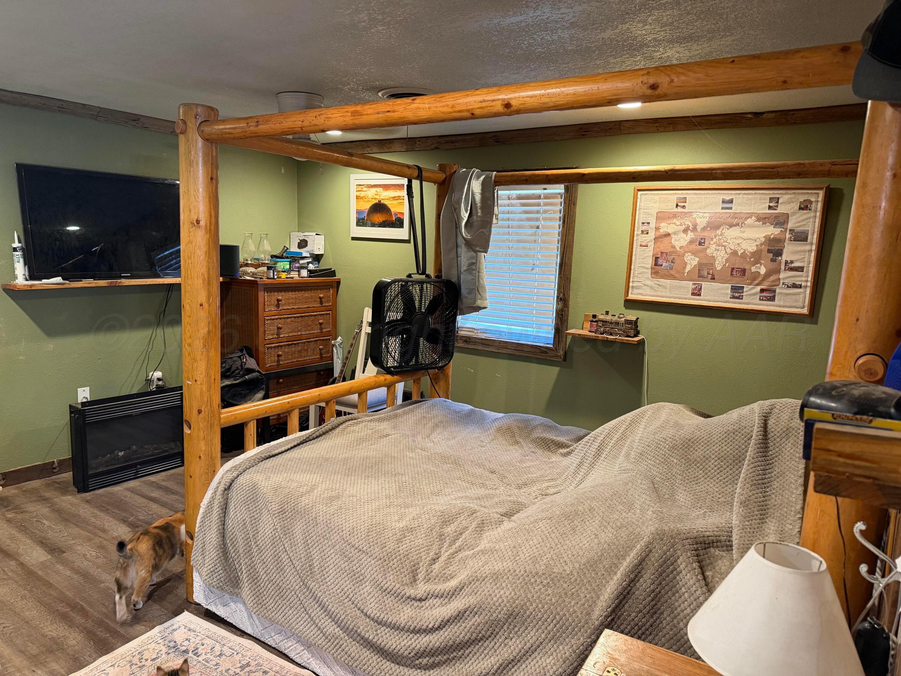 404 N Longwood Avenue Property Photo 32