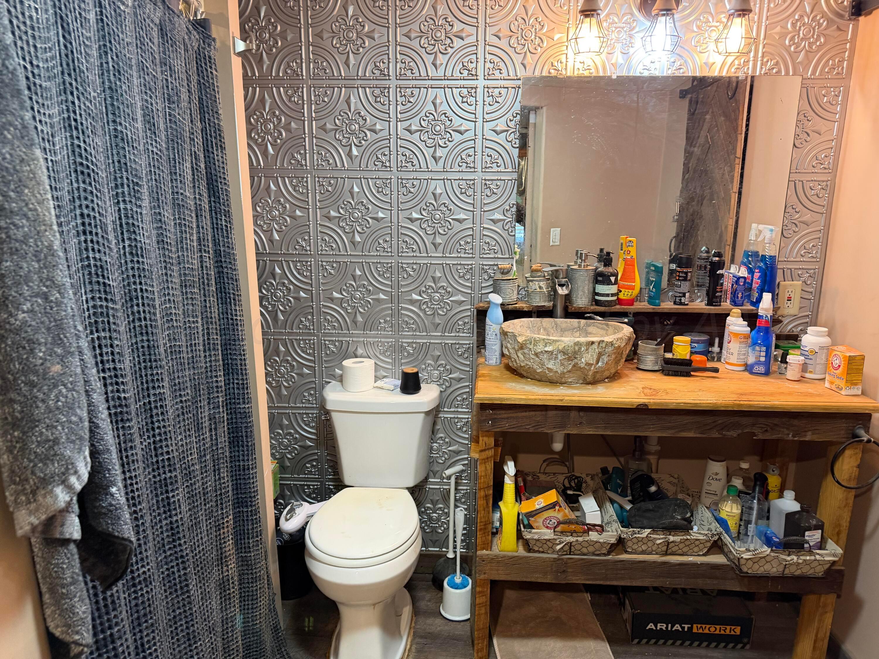 404 N Longwood Avenue Property Photo 34