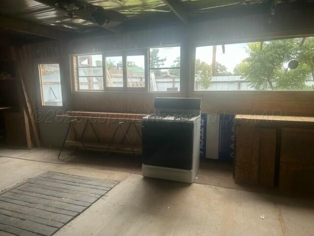 404 N Longwood Avenue Property Photo 49