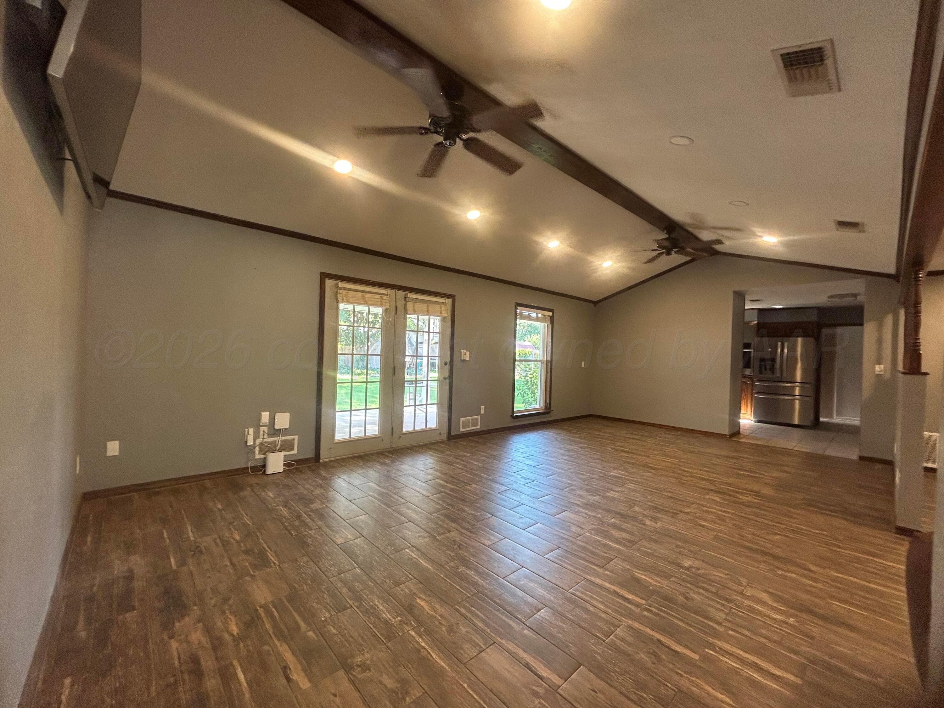 1205 N Chestnut Street Property Photo 7