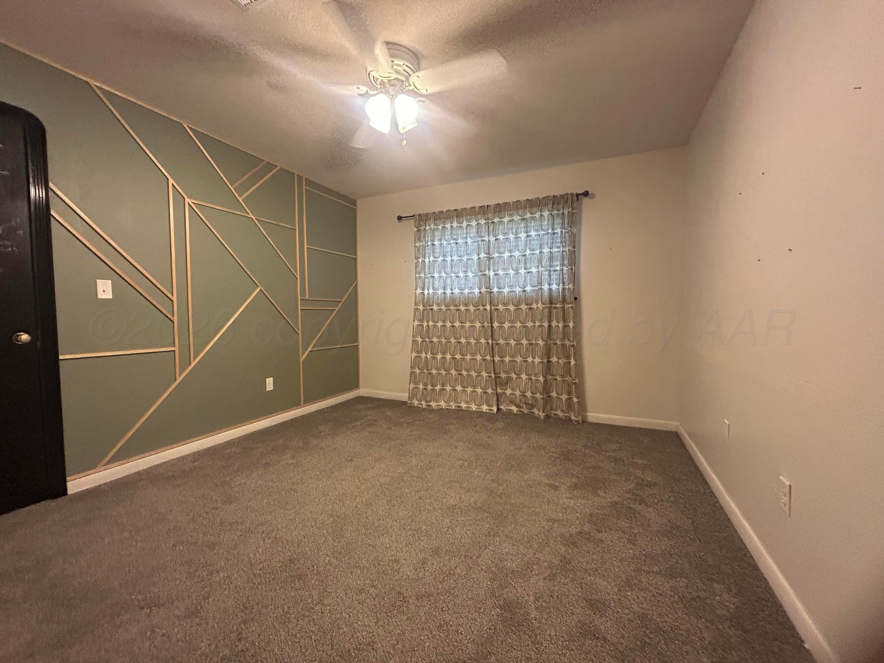 1205 N Chestnut Street Property Photo 11