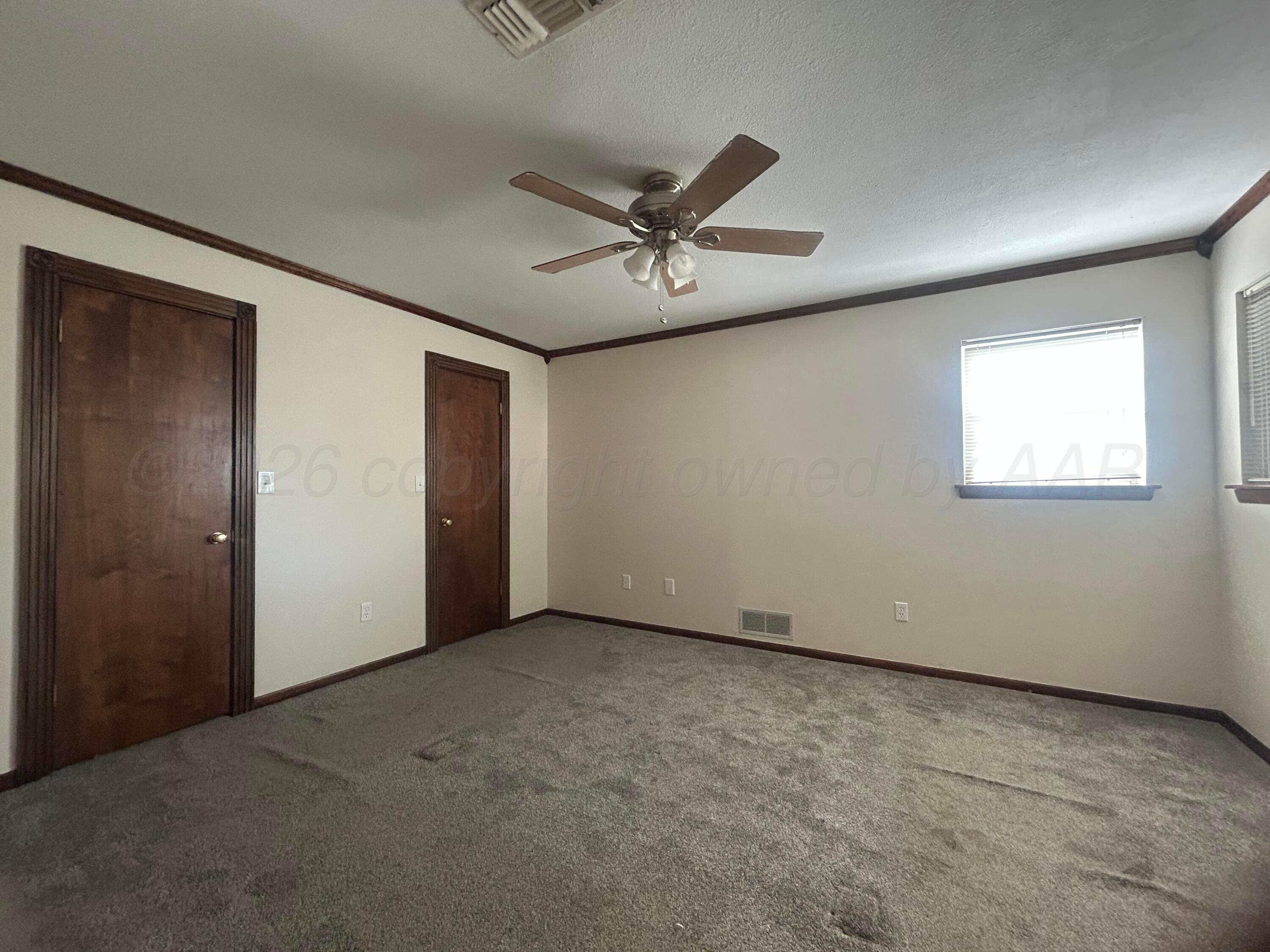 1205 N Chestnut Street Property Photo 22