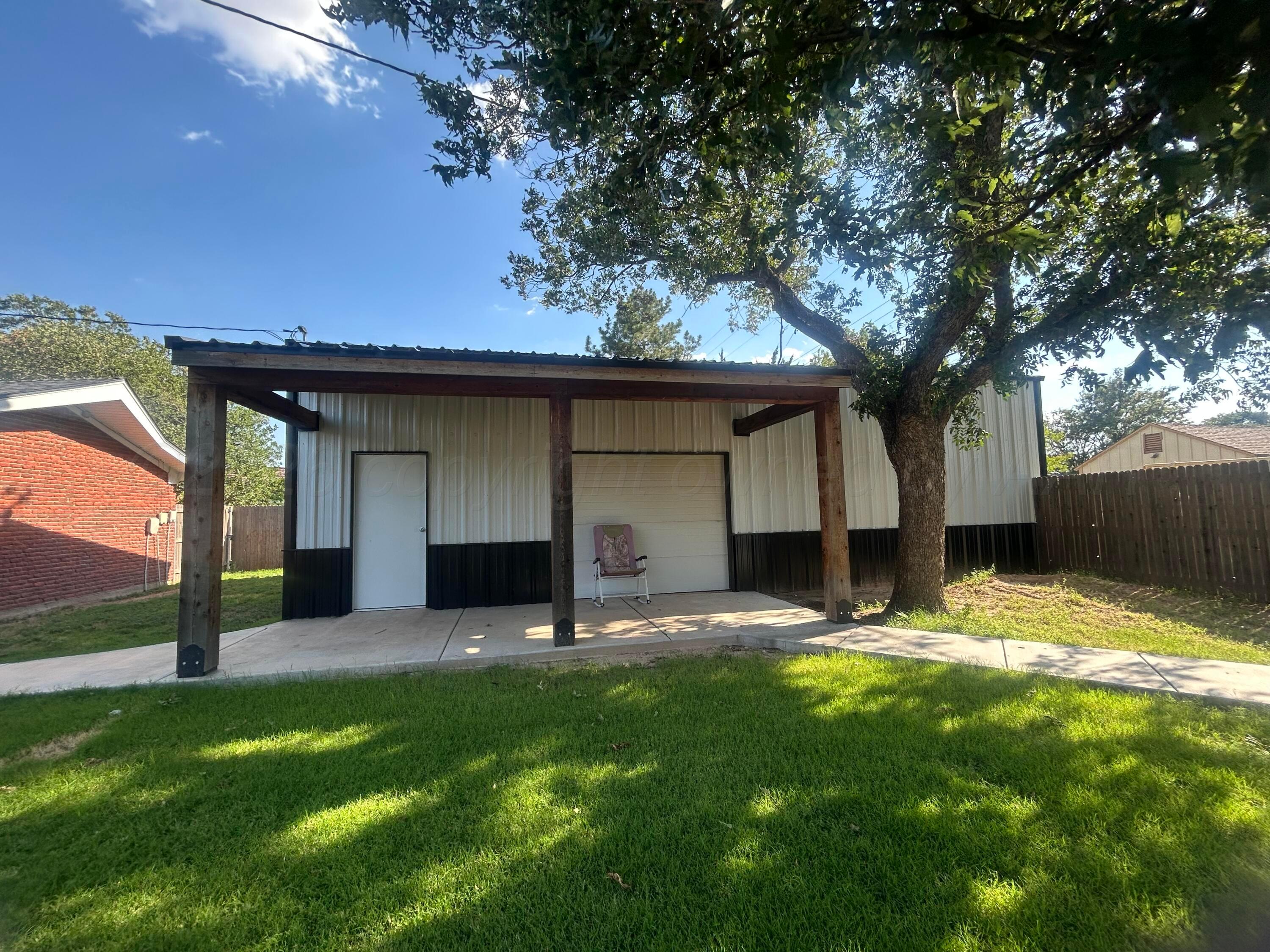 1205 N Chestnut Street Property Photo 27