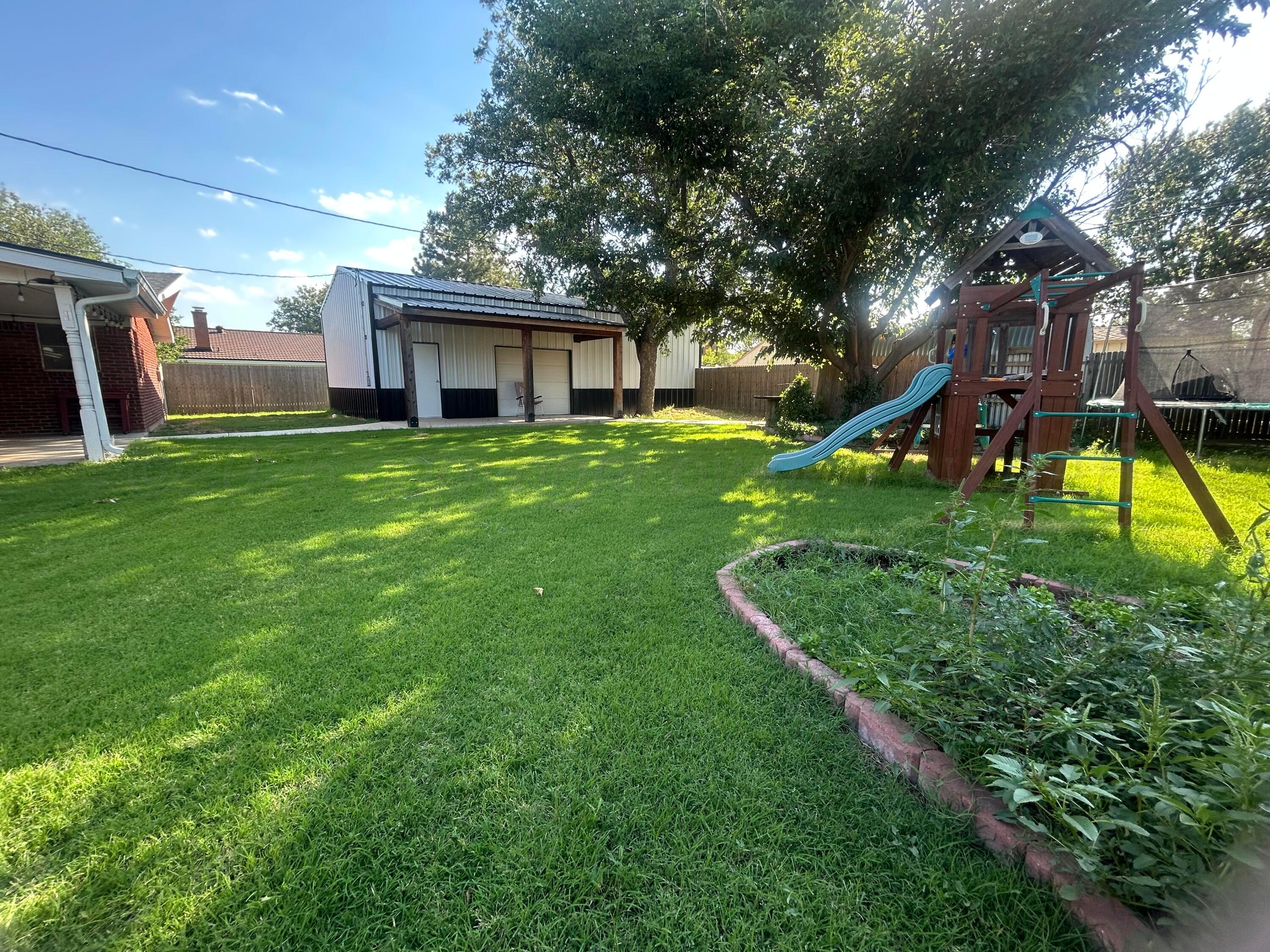 1205 N Chestnut Street Property Photo 28
