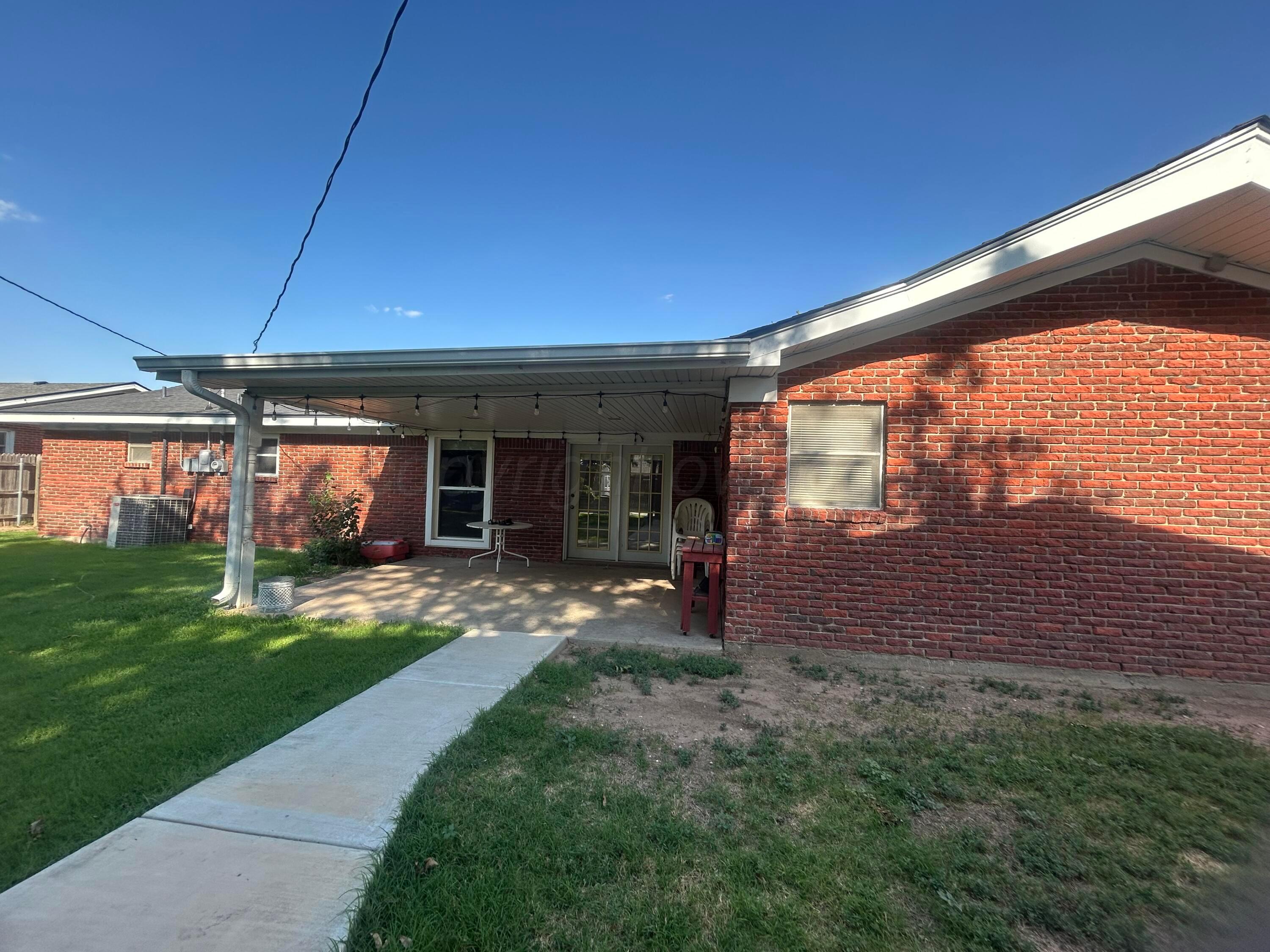 1205 N Chestnut Street Property Photo 29