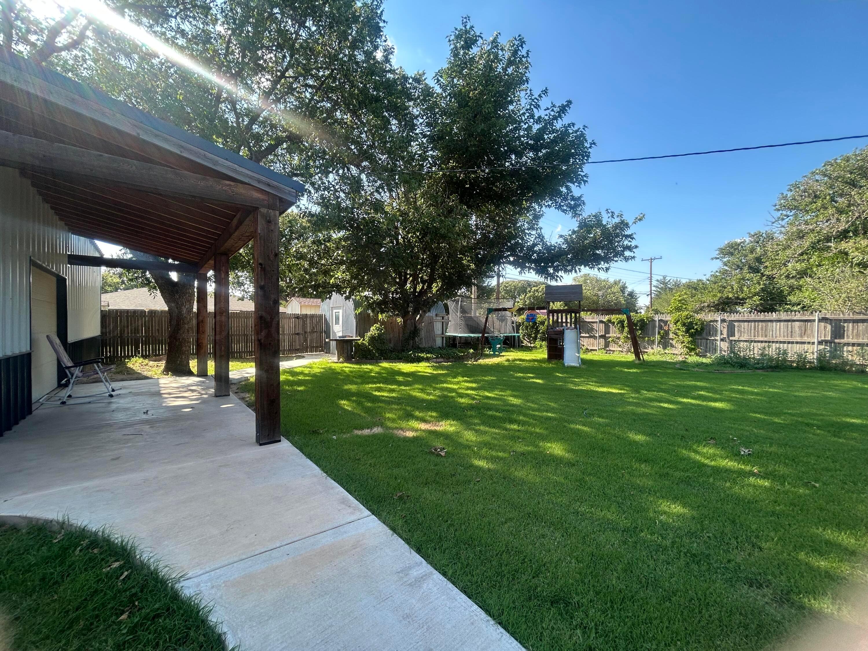 1205 N Chestnut Street Property Photo 31