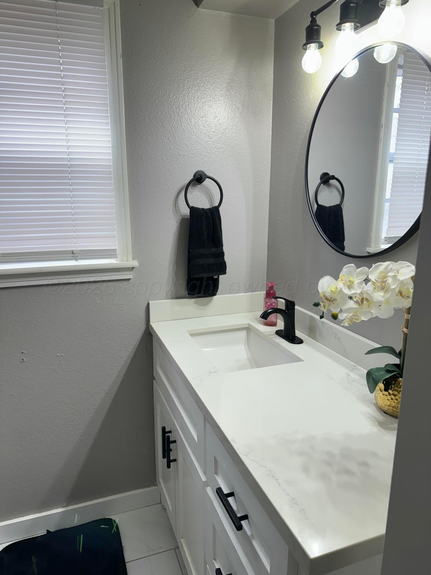 6001 Oxbow Trail Property Photo 3