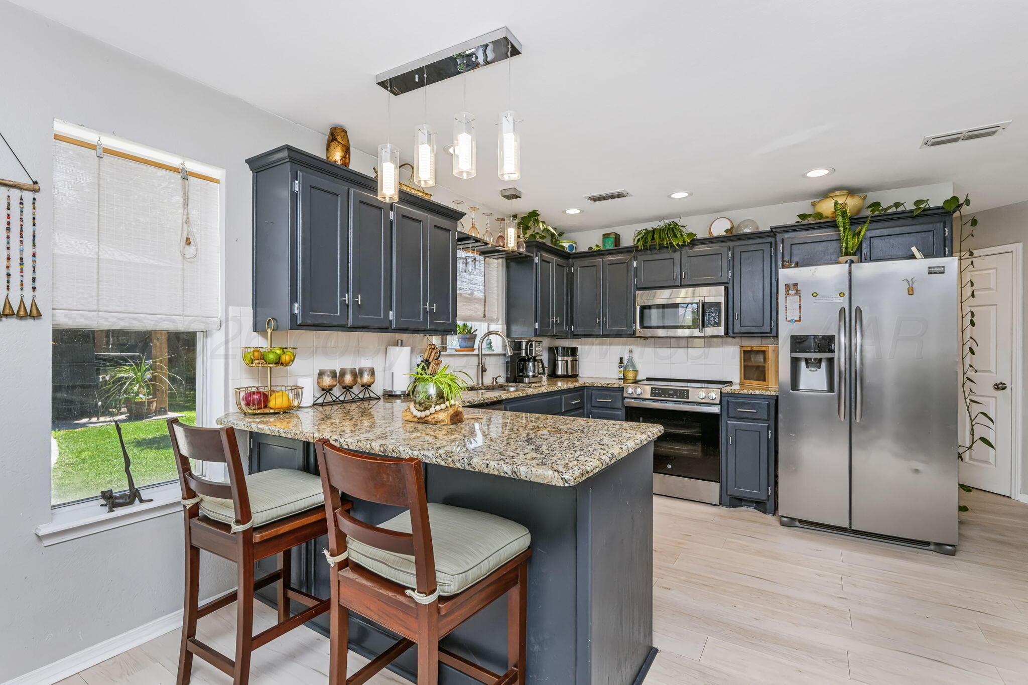 6201 S Travis Street Property Photo 15
