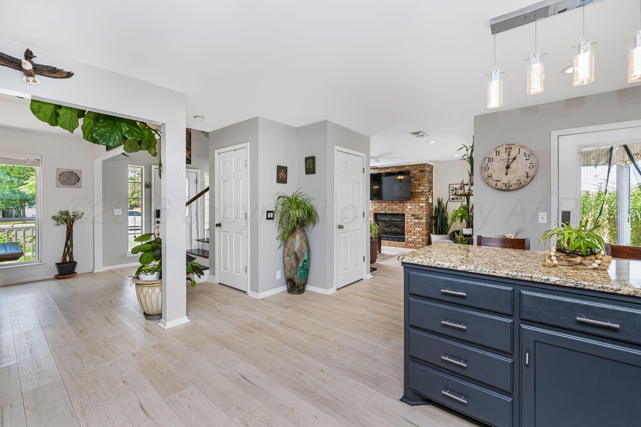 6201 S Travis Street Property Photo 17