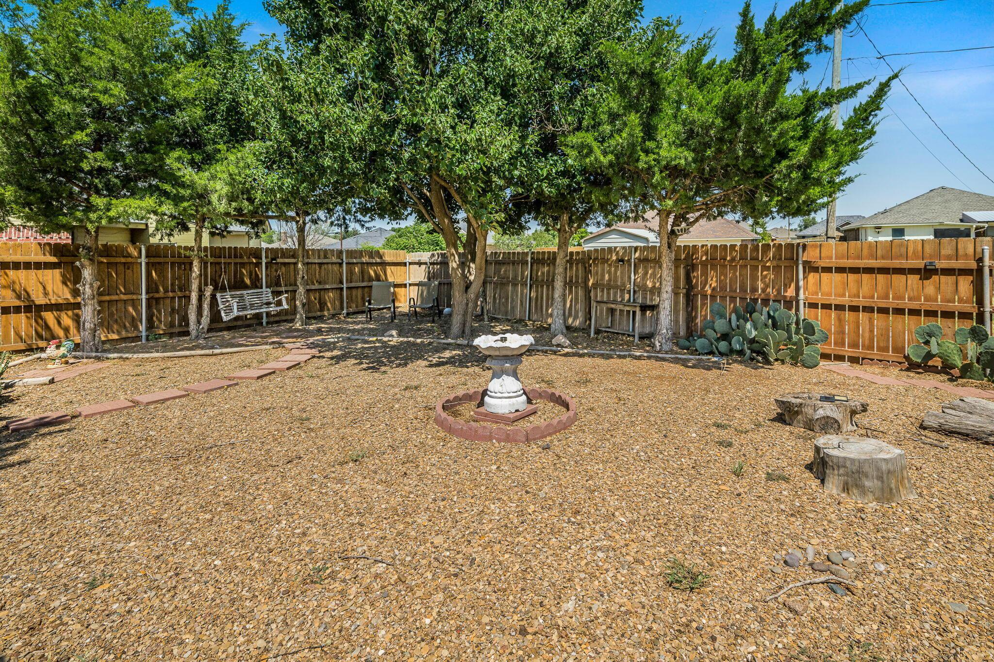 6201 S Travis Street Property Photo 33