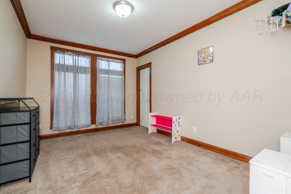 9960 S County Line Road Property Photo 11