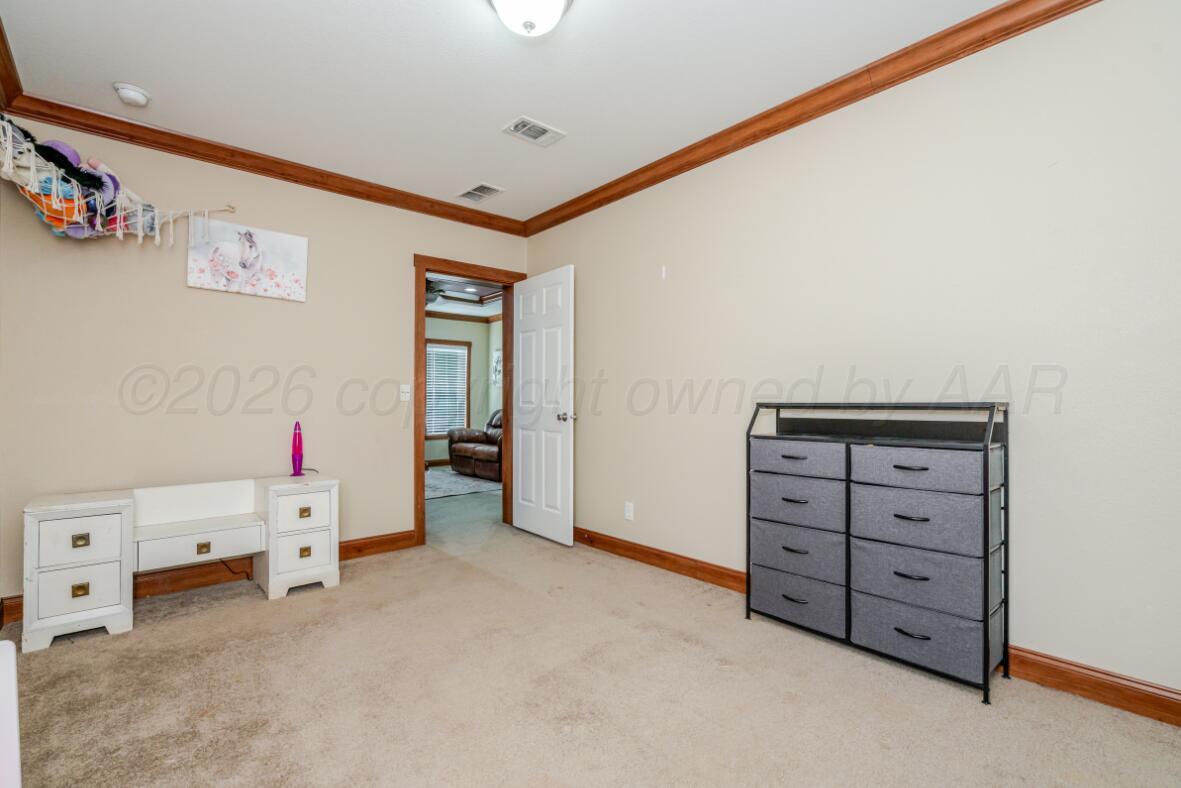 9960 S County Line Road Property Photo 12
