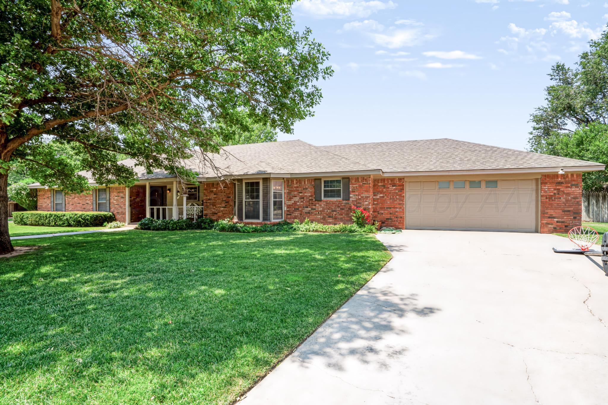 1701 Caddo Circle Property Photo 2
