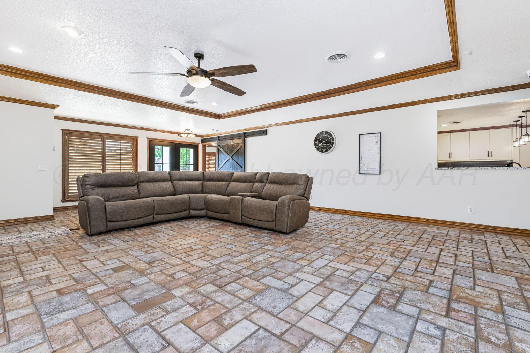 3532 Sleepy Hollow Boulevard Property Photo 6