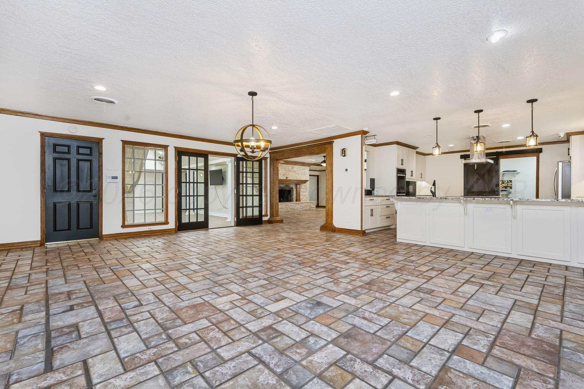 3532 Sleepy Hollow Boulevard Property Photo 8