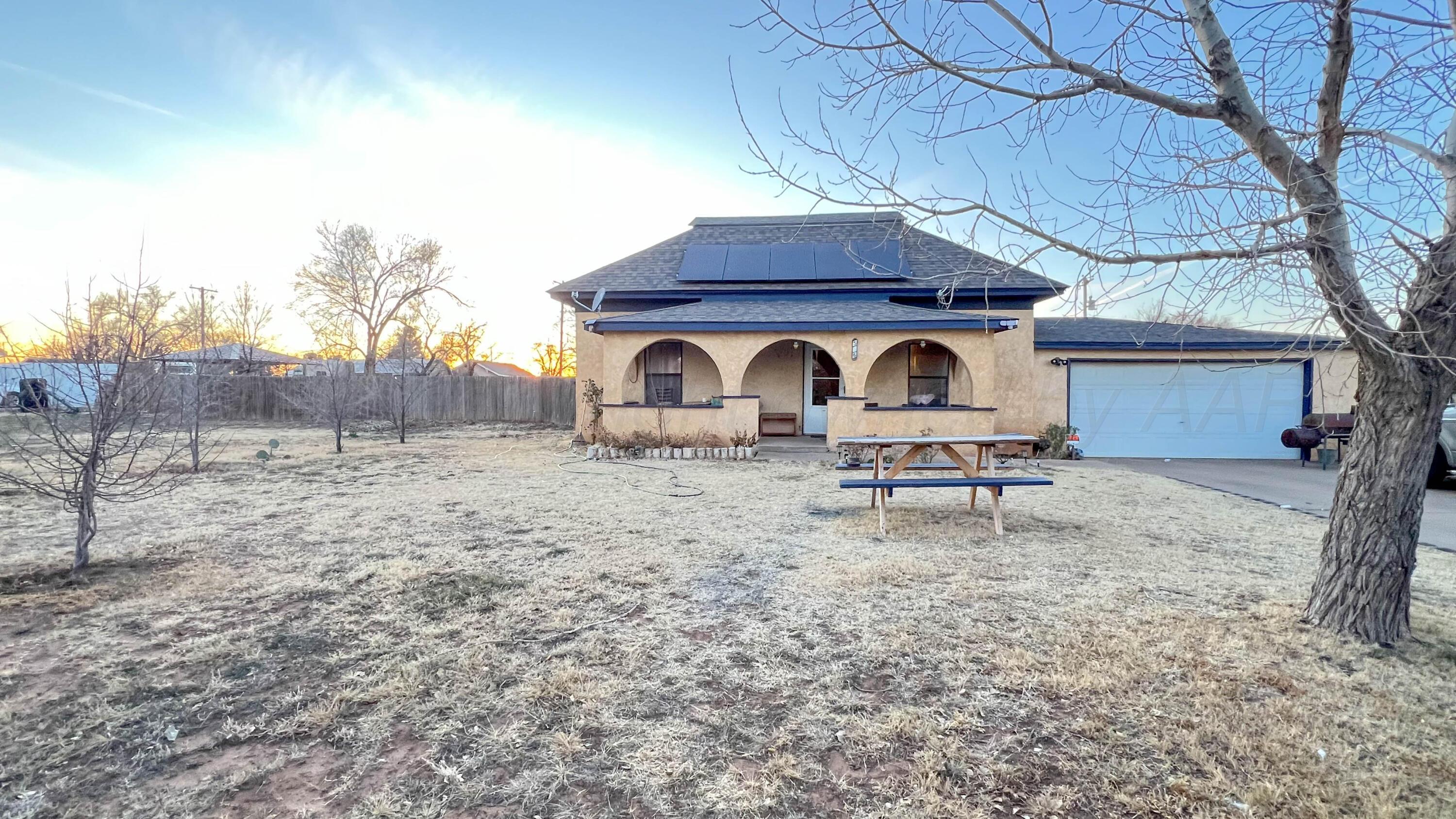 506 2nd Street Property Photo 4