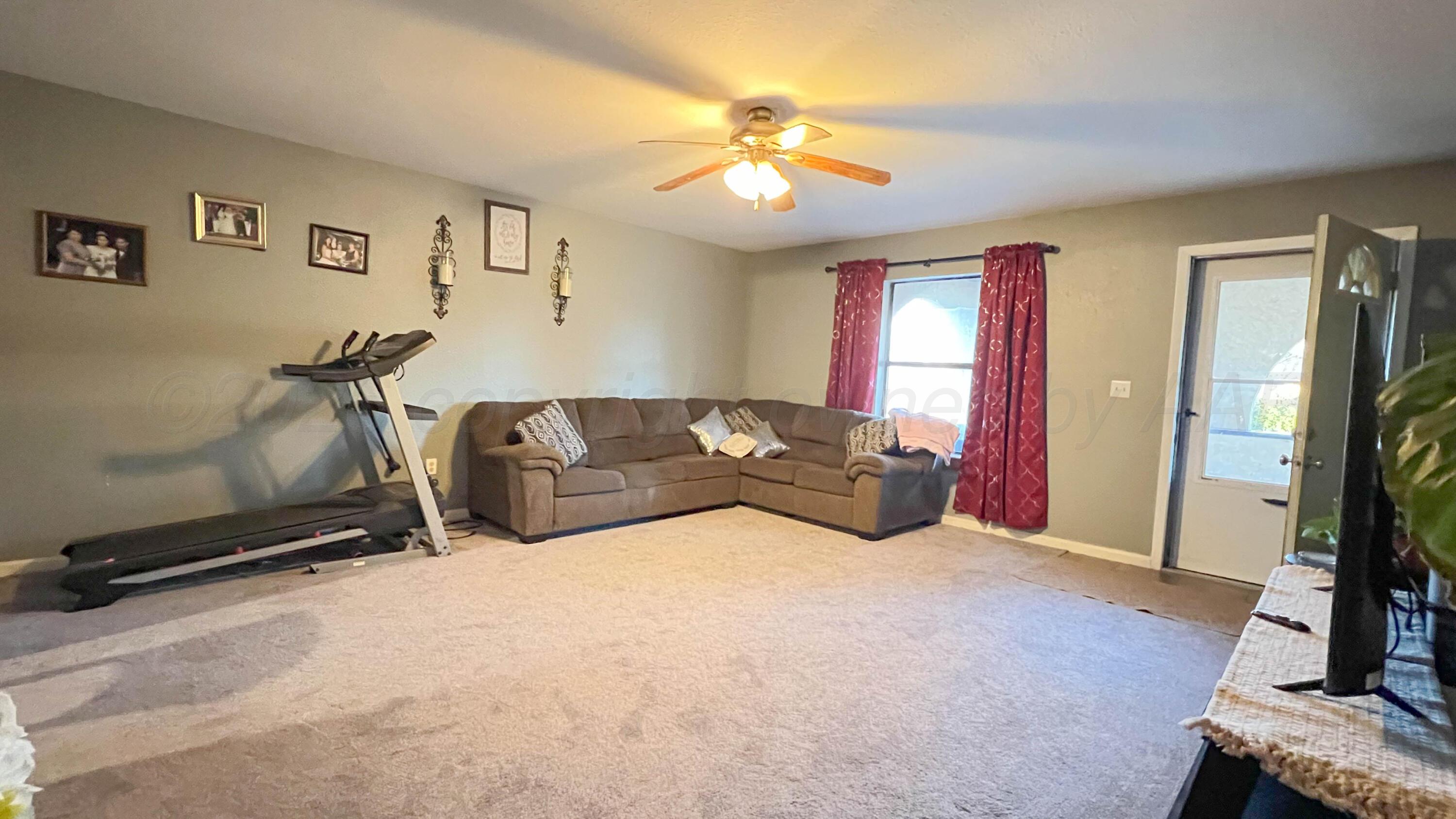 506 2nd Street Property Photo 7