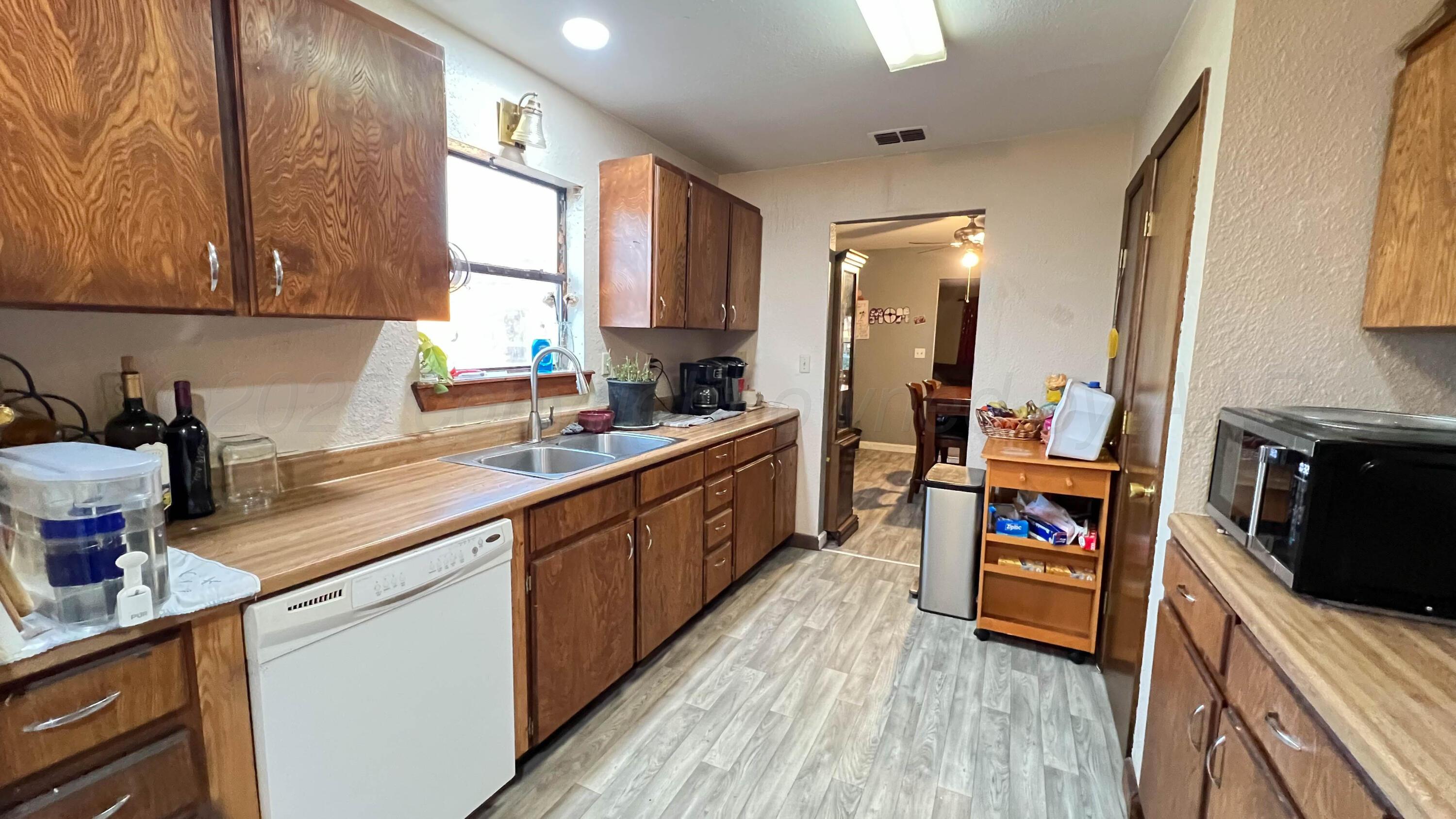 506 2nd Street Property Photo 11