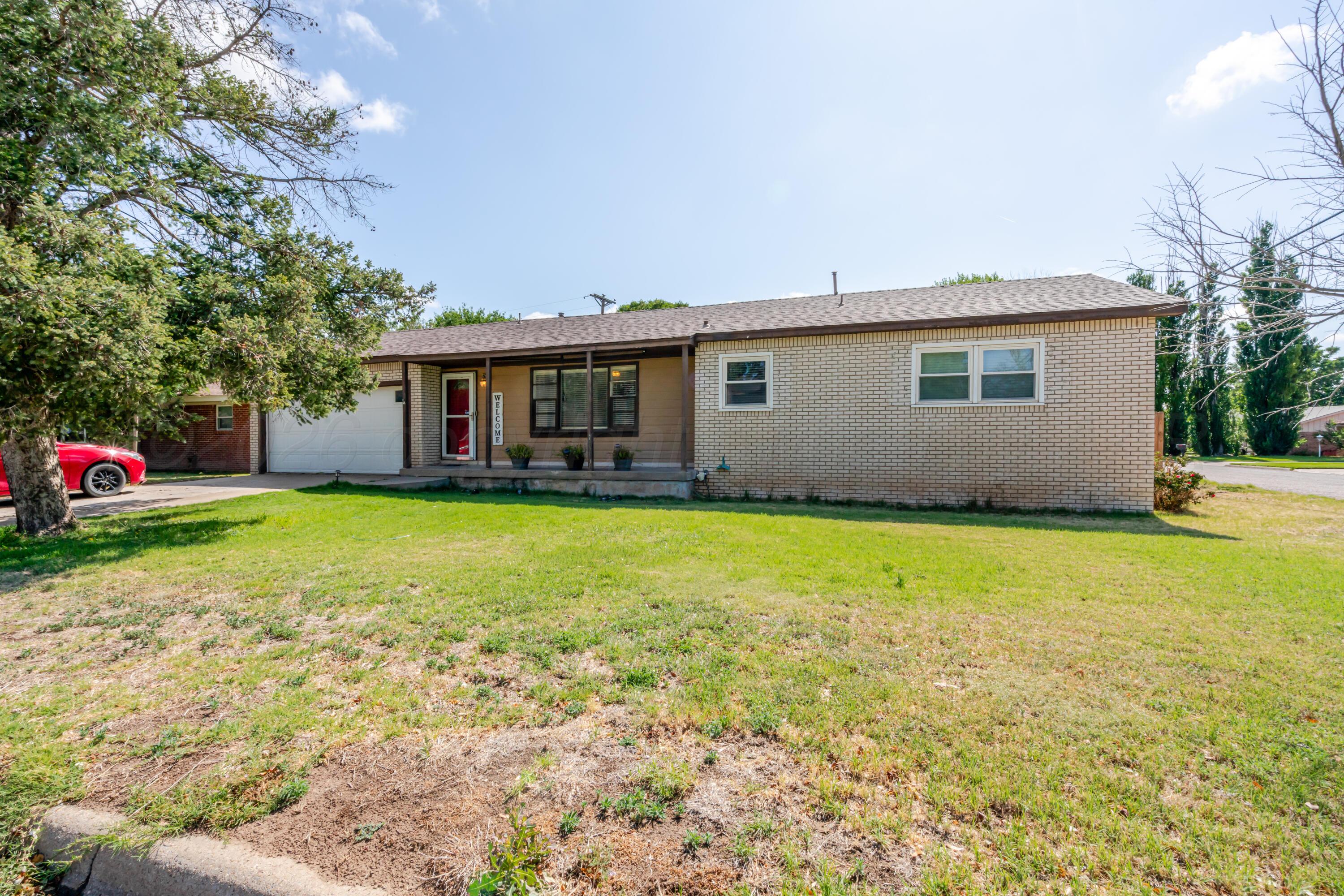 1421 Elm Avenue Property Photo 1