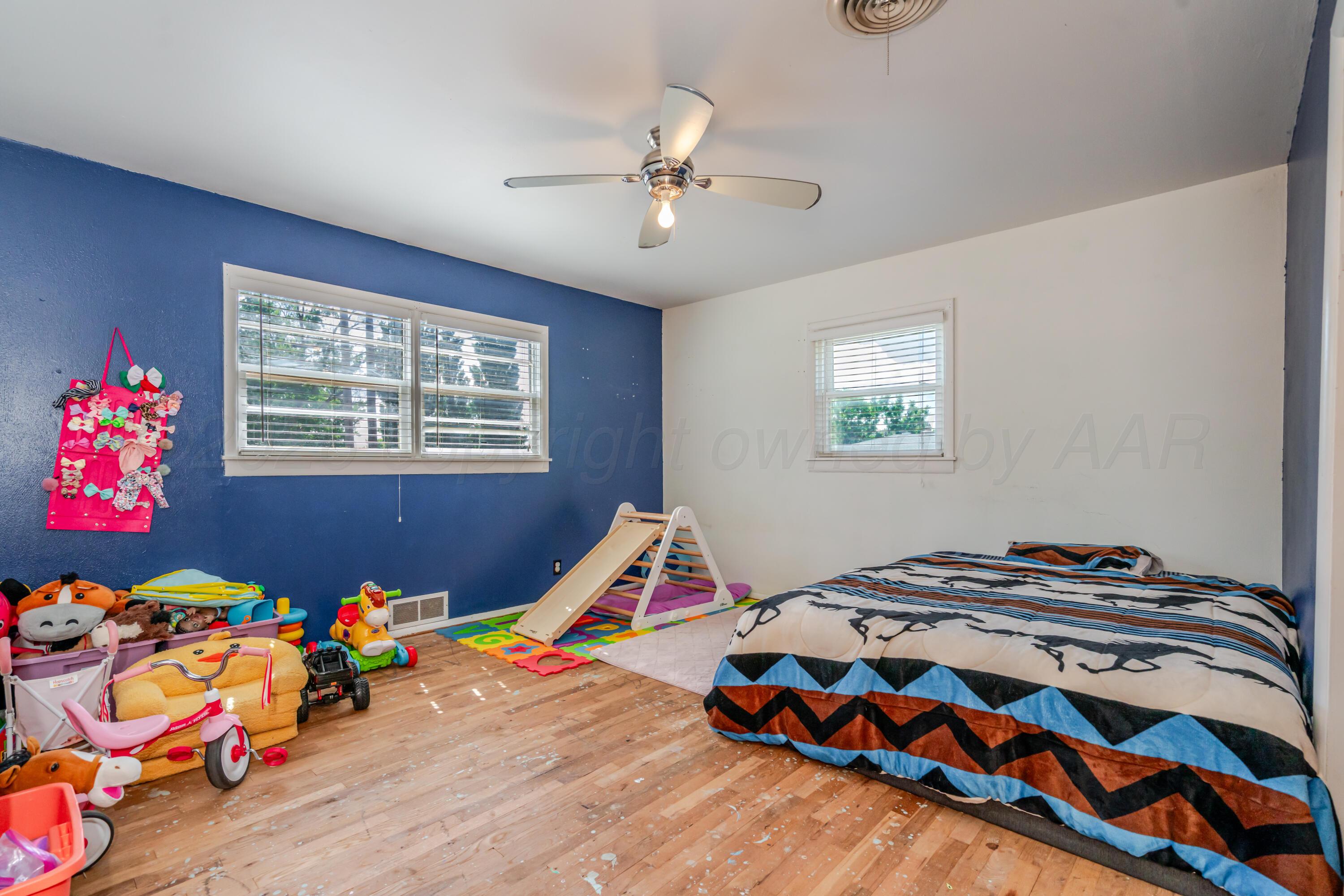 1421 Elm Avenue Property Photo 14