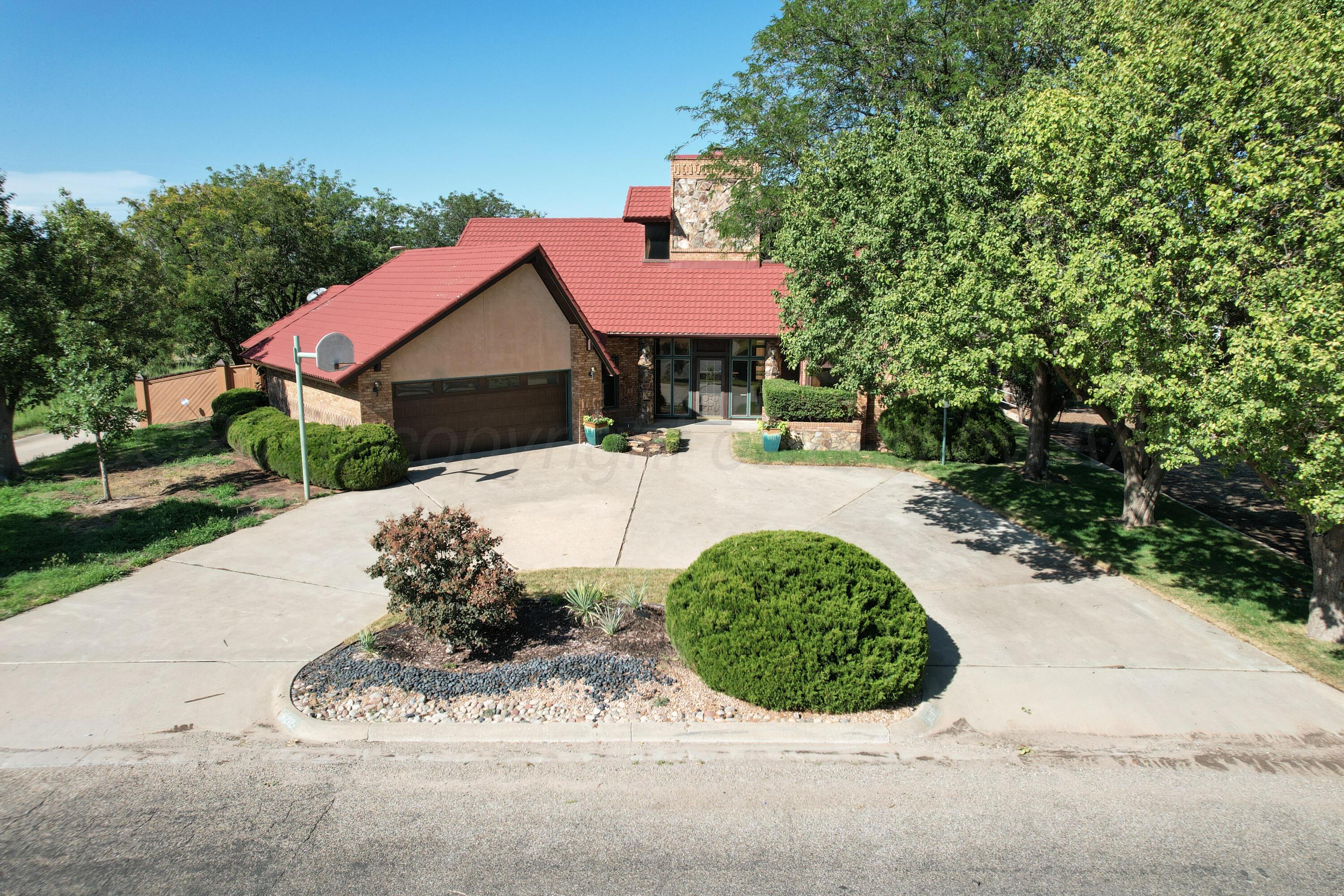 6212 Westwood Drive Property Photo 2