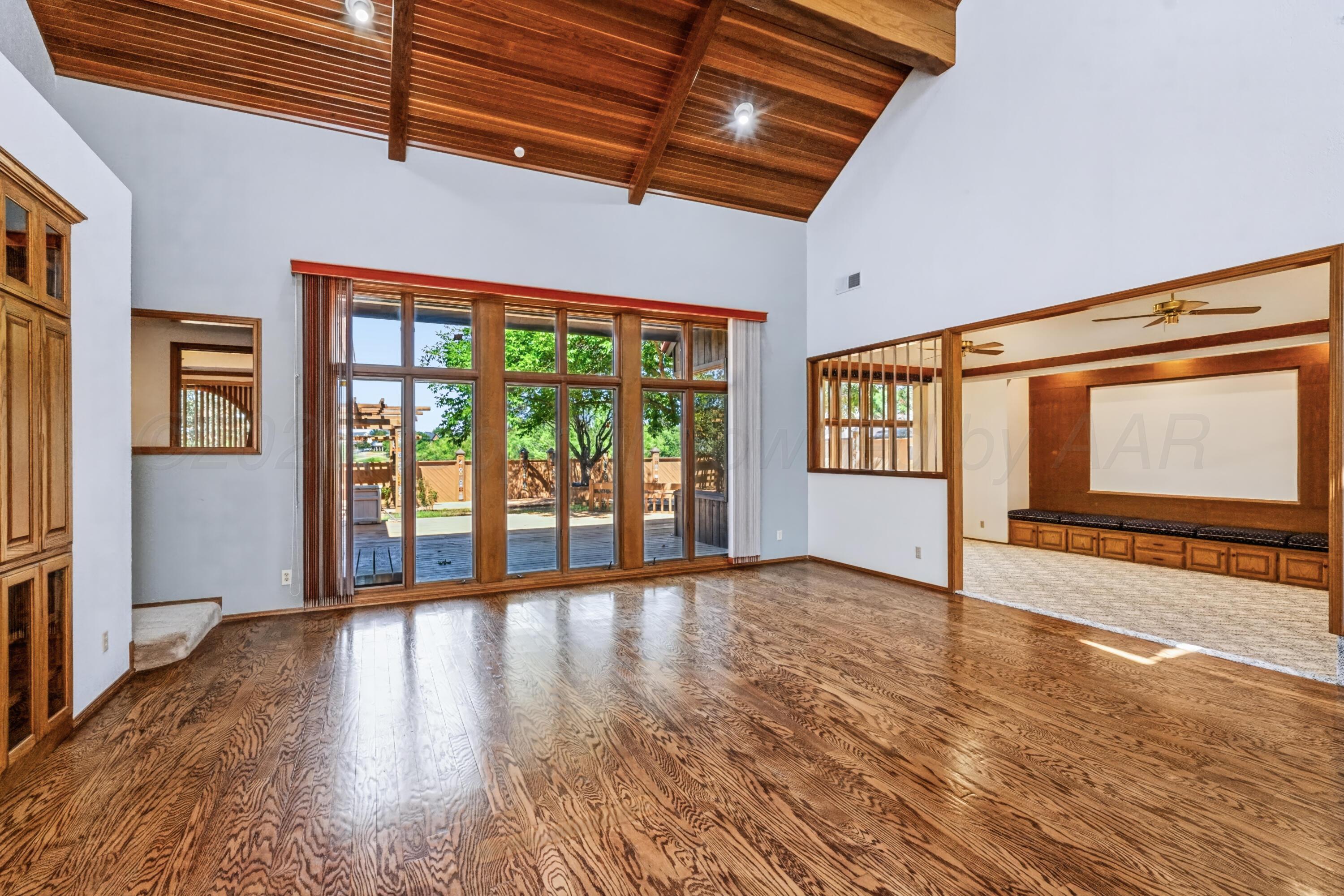 6212 Westwood Drive Property Photo 8