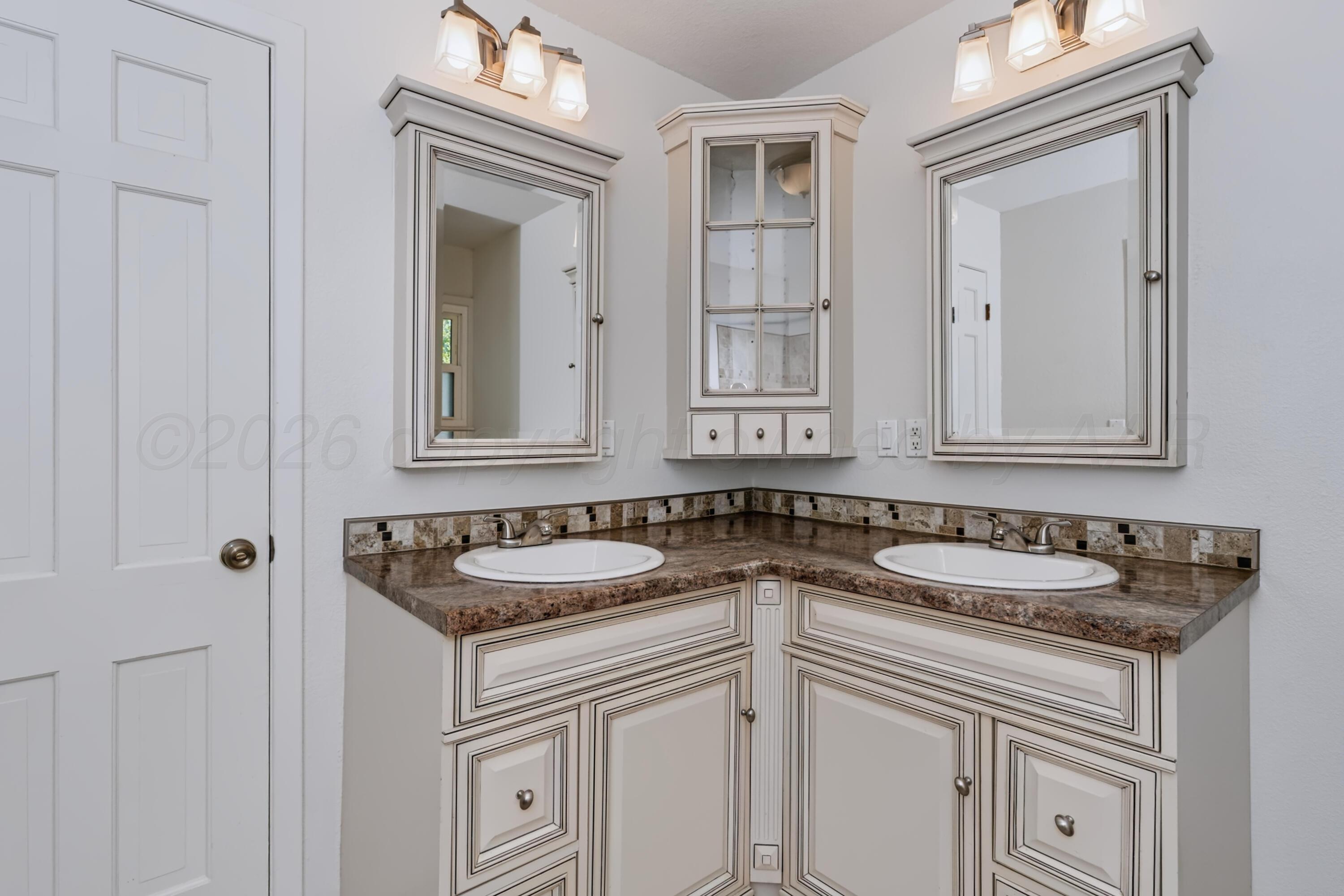 200 Bailey Avenue Property Photo 16