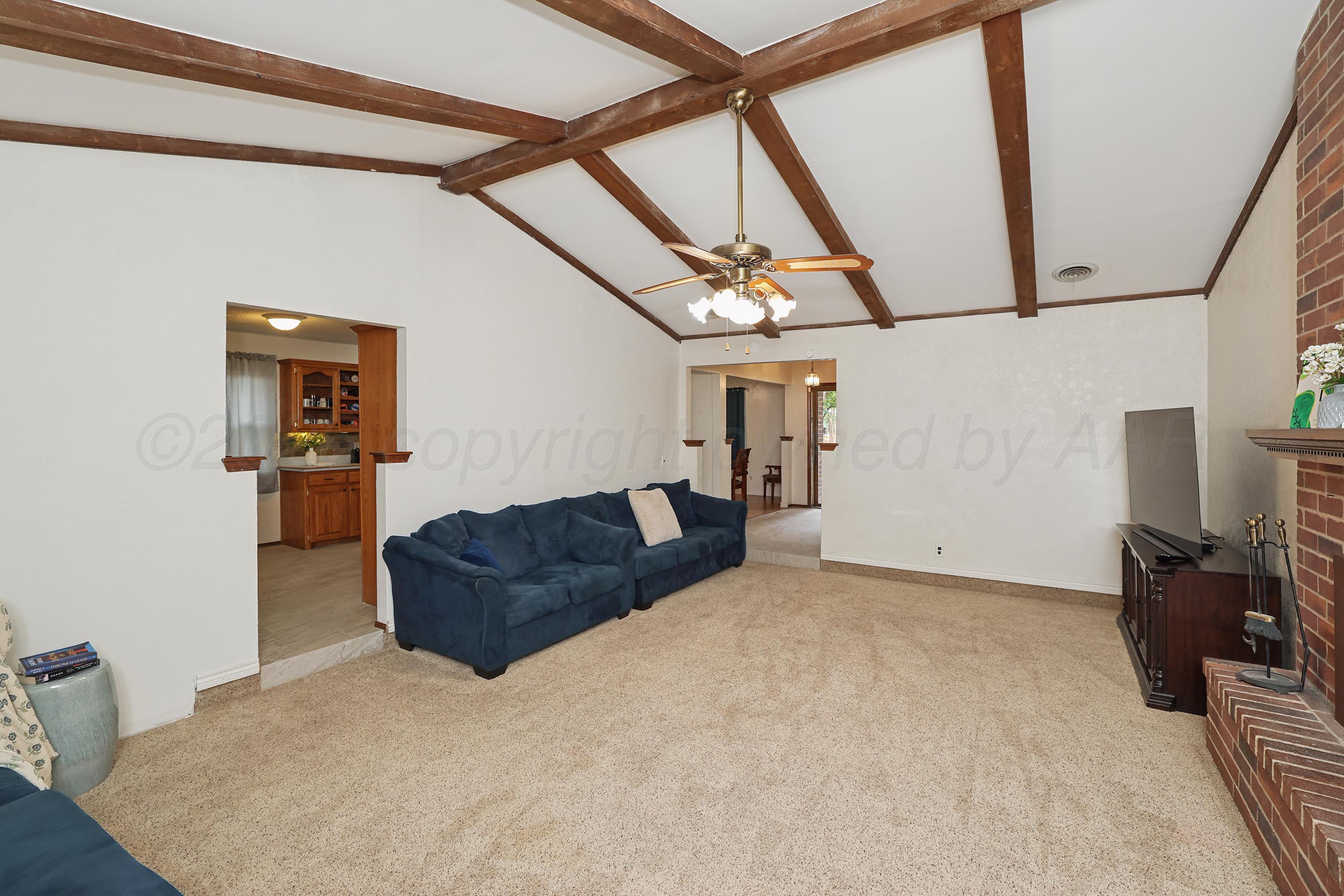 4030 Montague Drive Property Photo 6