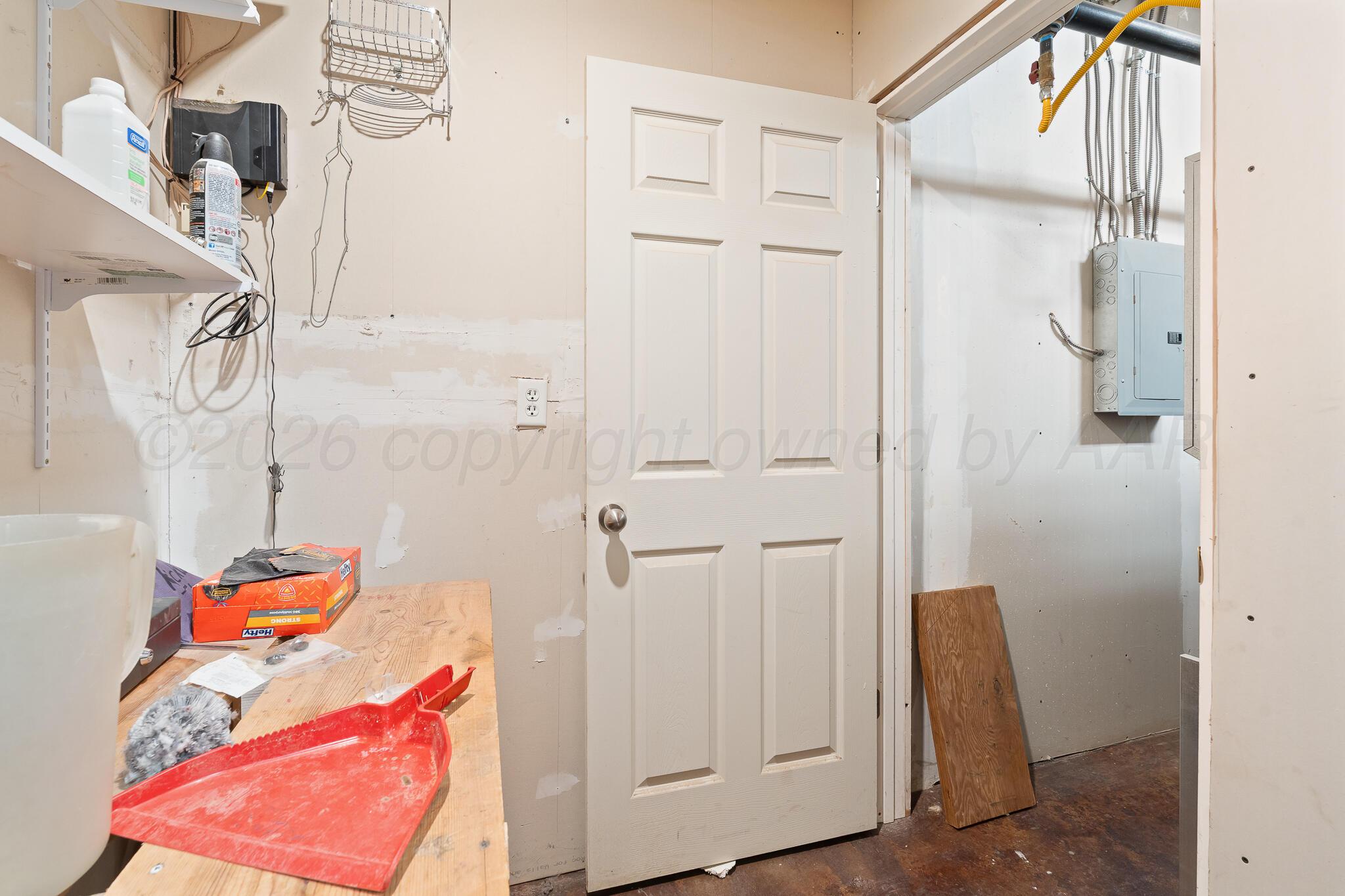 256 E Service Road Property Photo 19
