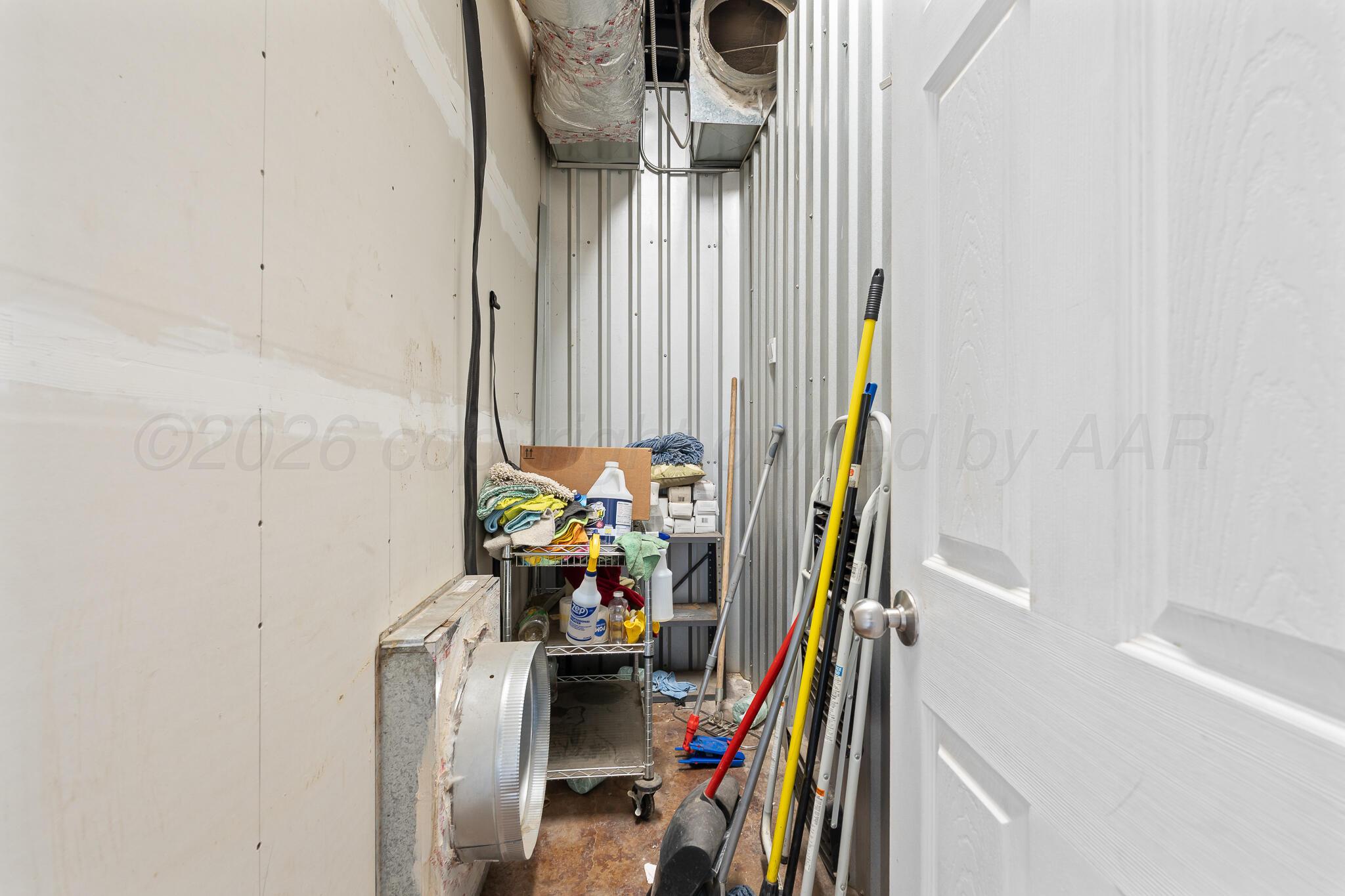 256 E Service Road Property Photo 20
