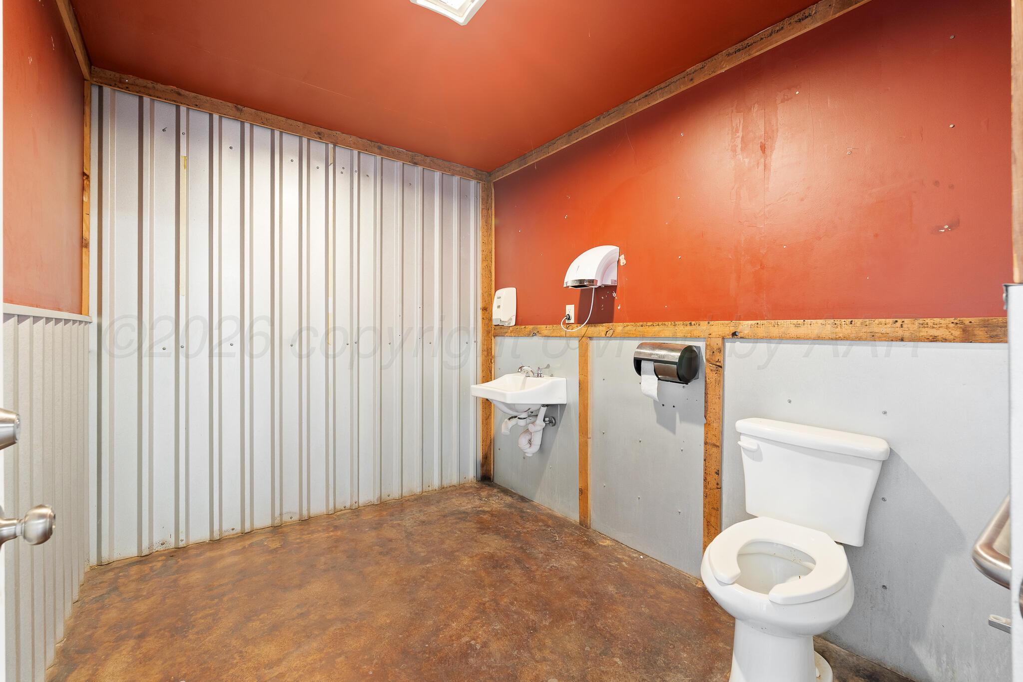 256 E Service Road Property Photo 21