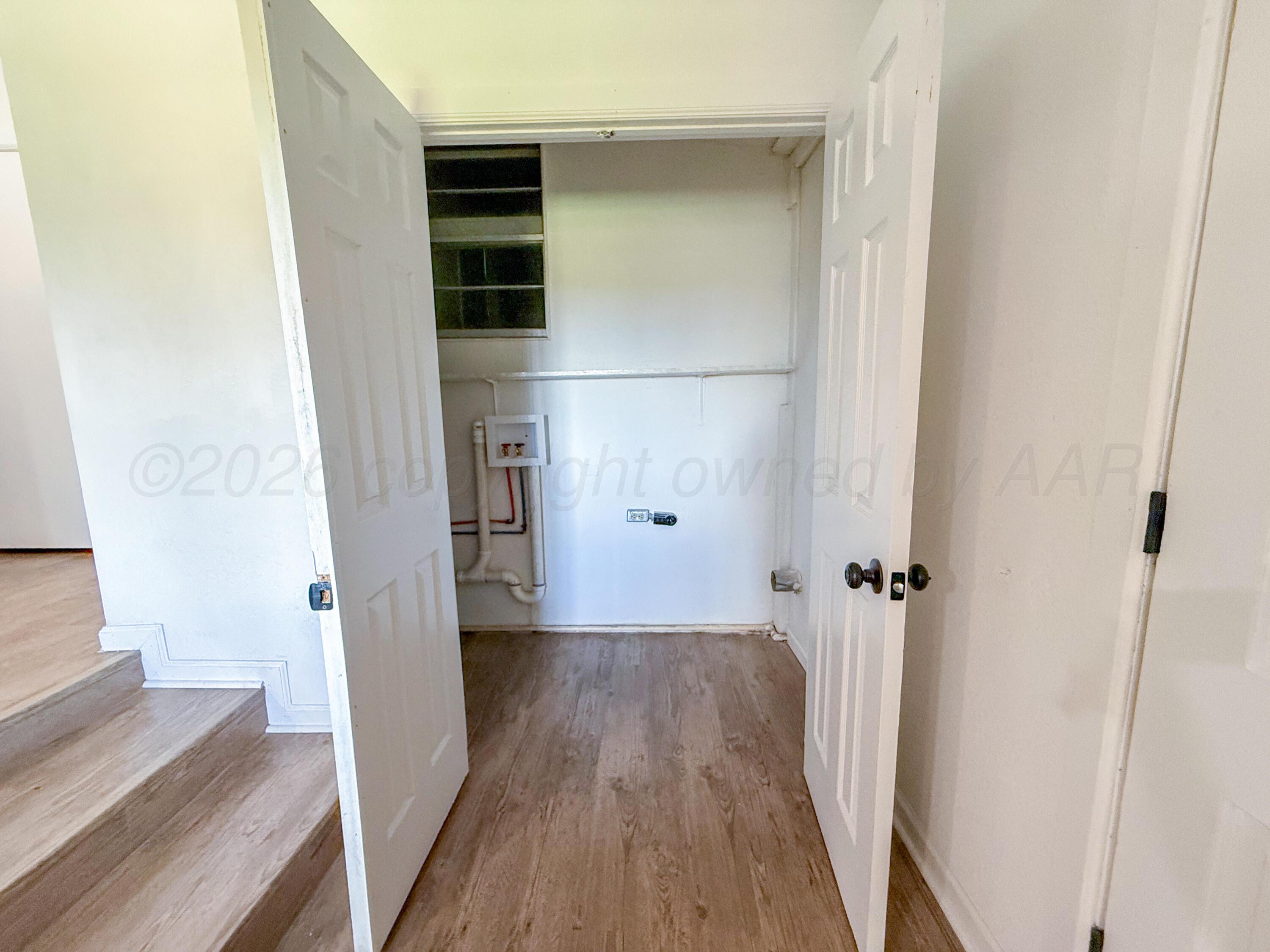 629 N Sloan Street Property Photo 29