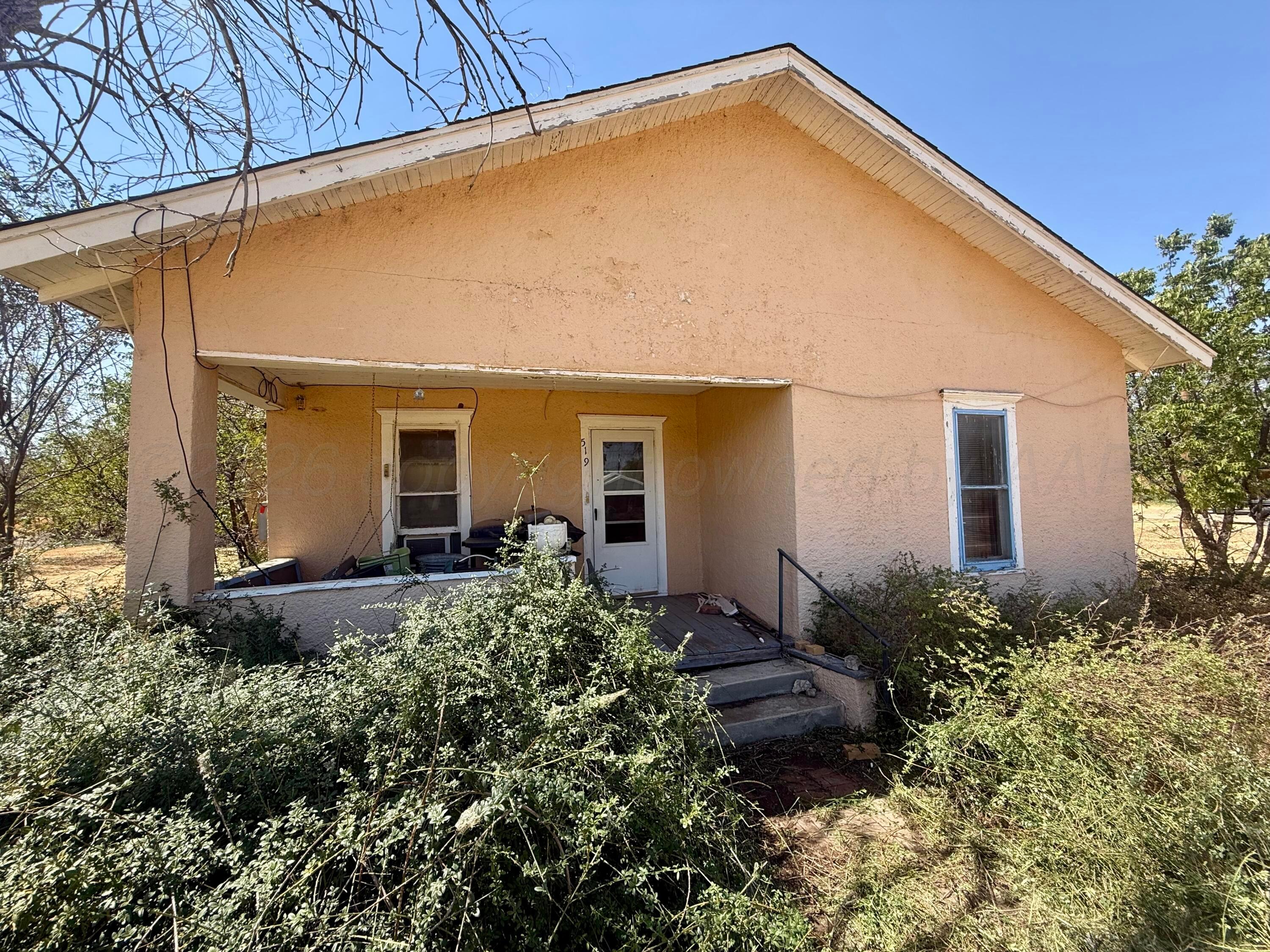 519 W 7th Street Property Photo 8